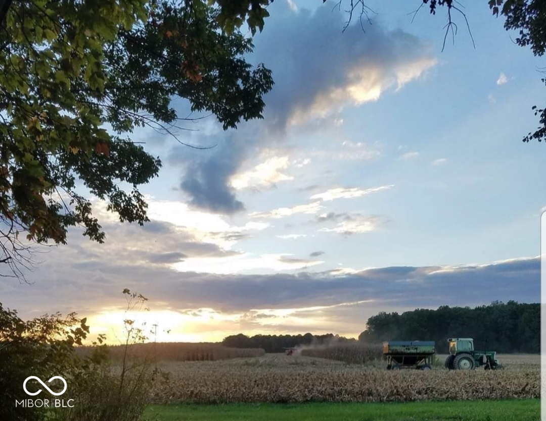 11477 S County Road 100 W