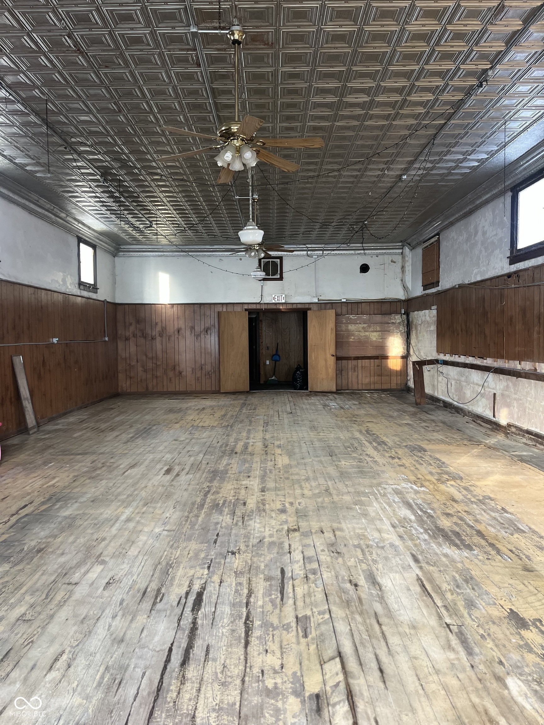 12001 S County Road 1050 W