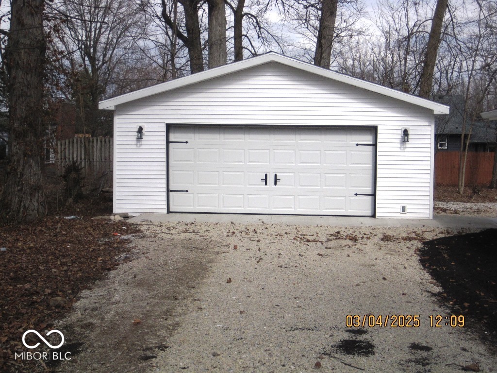3008 W Grace Lane