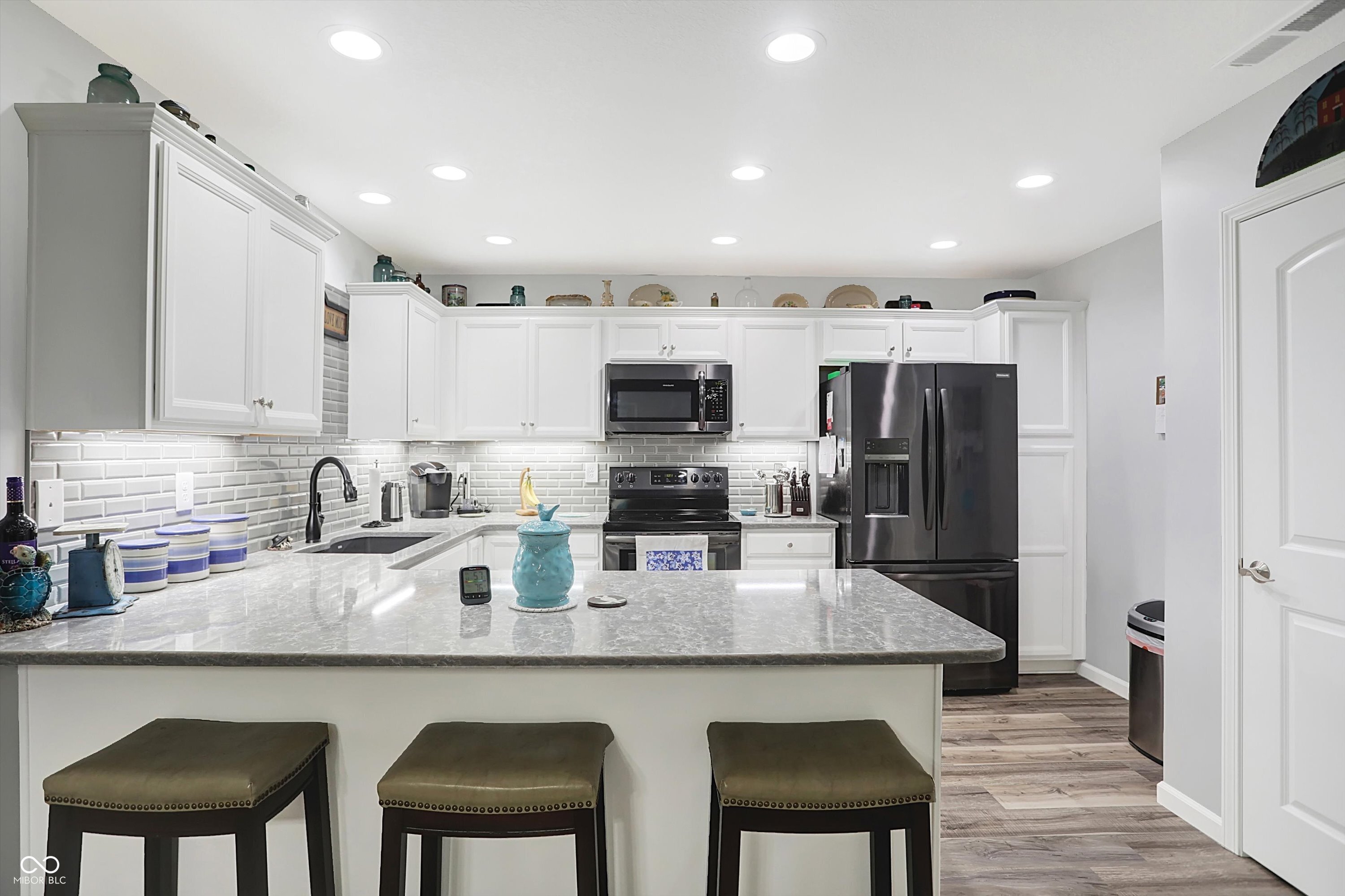 400 E Charter Drive
