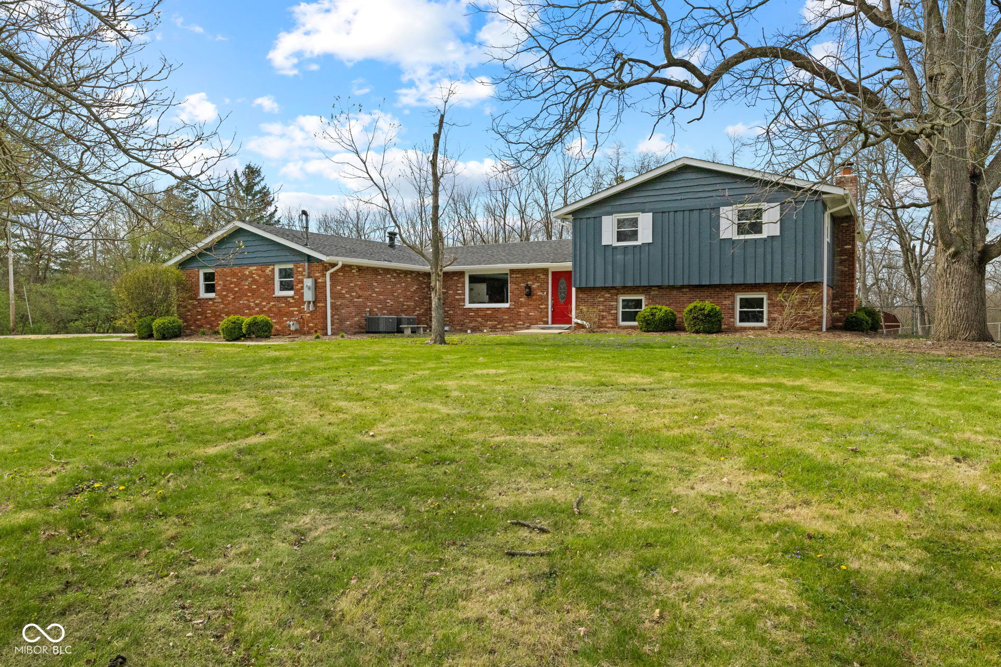 8810 W Tulip Tree Drive
