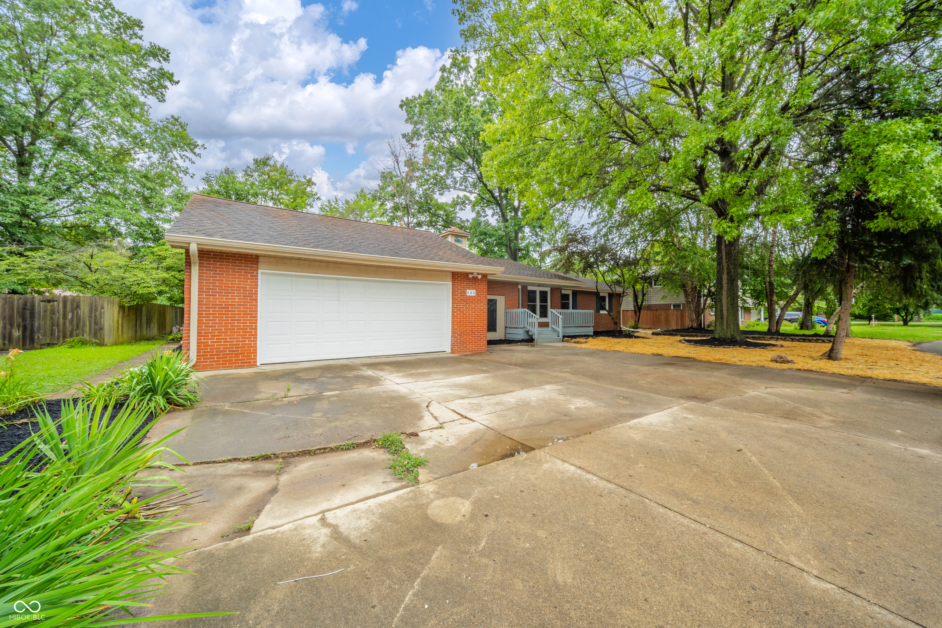 940 S Westchester Park Drive