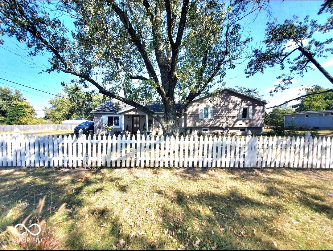 1908 N Ault Avenue