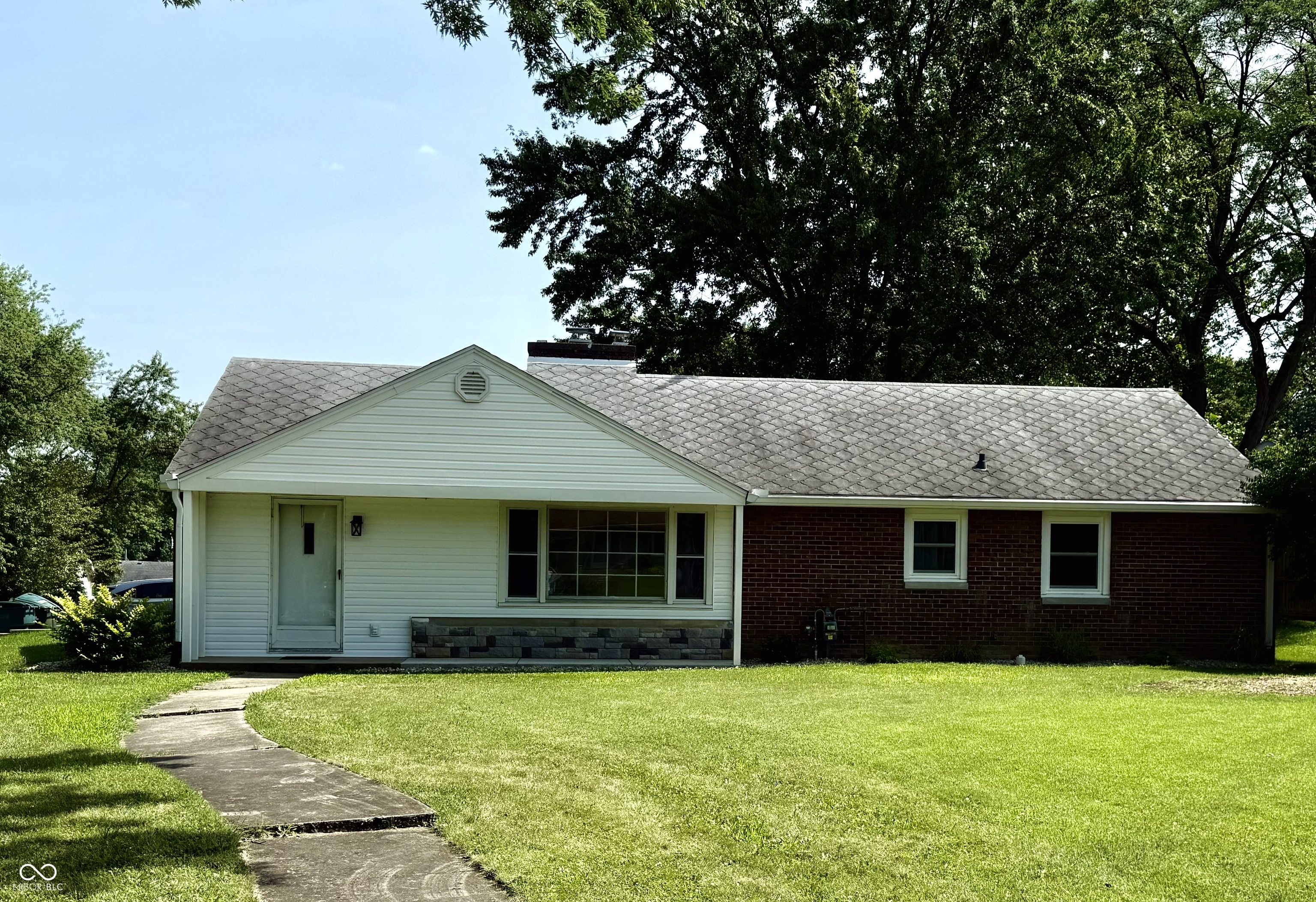 701 W Waid Avenue