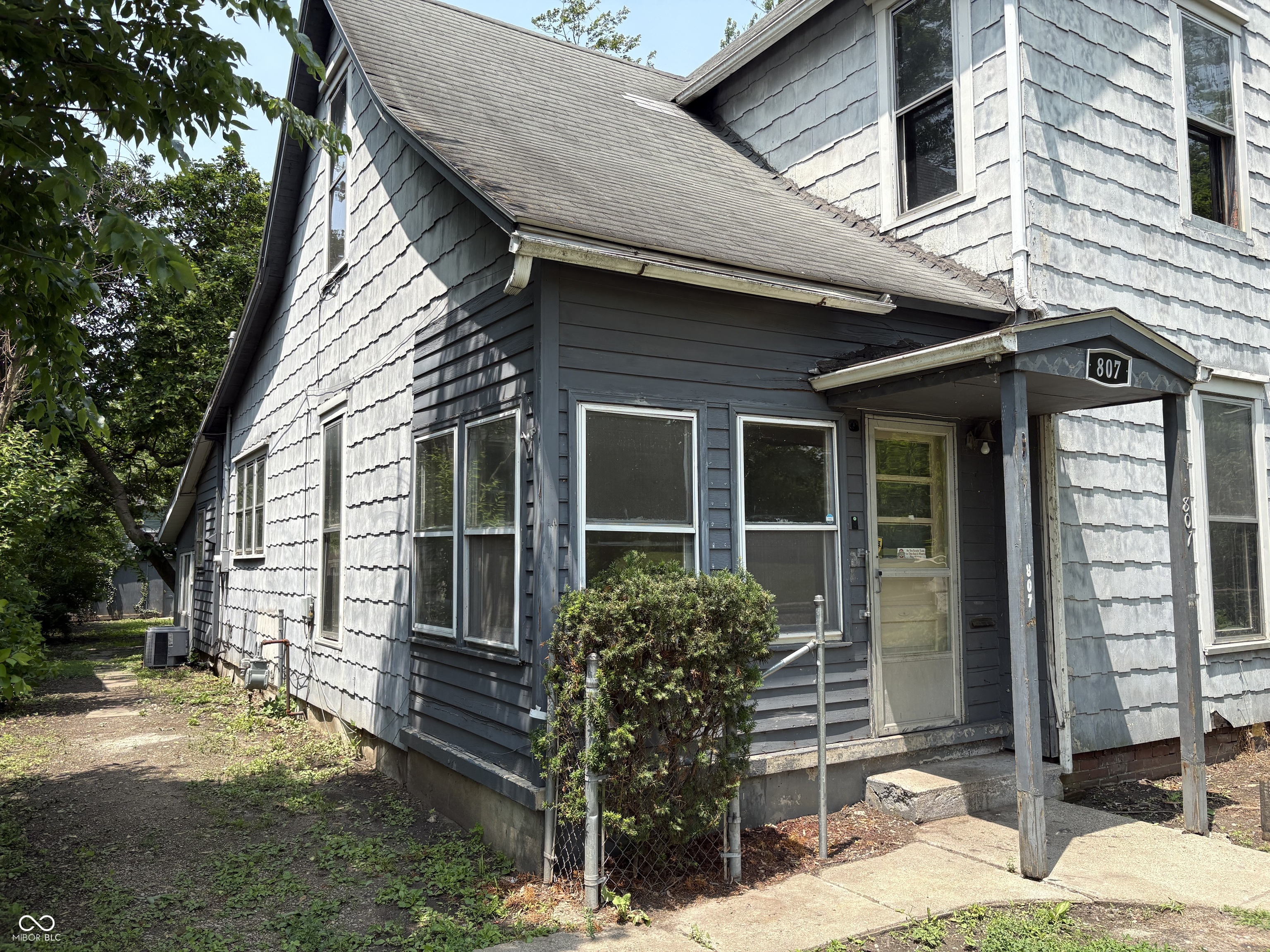 807 N Elm Street