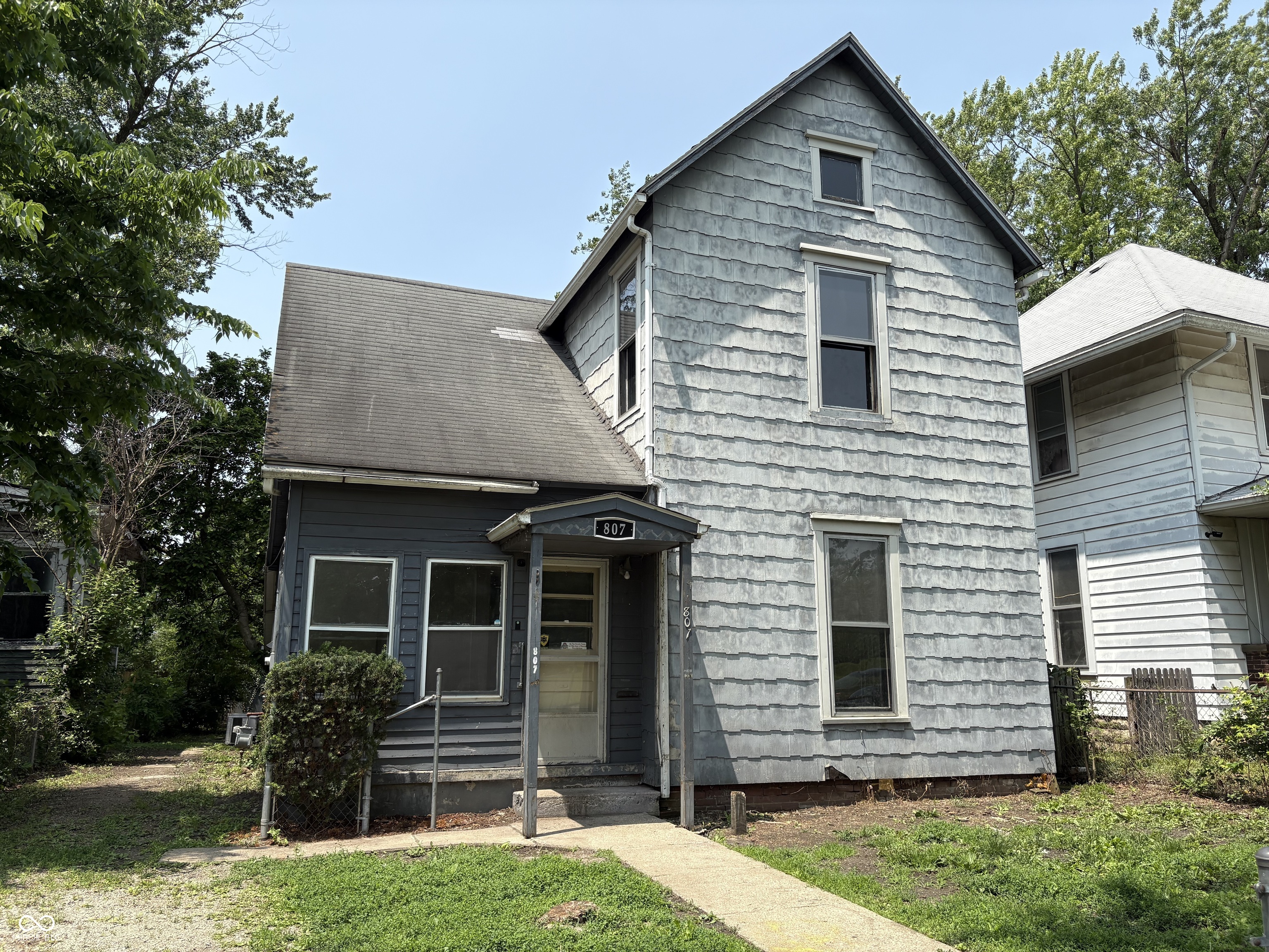 807 N Elm Street