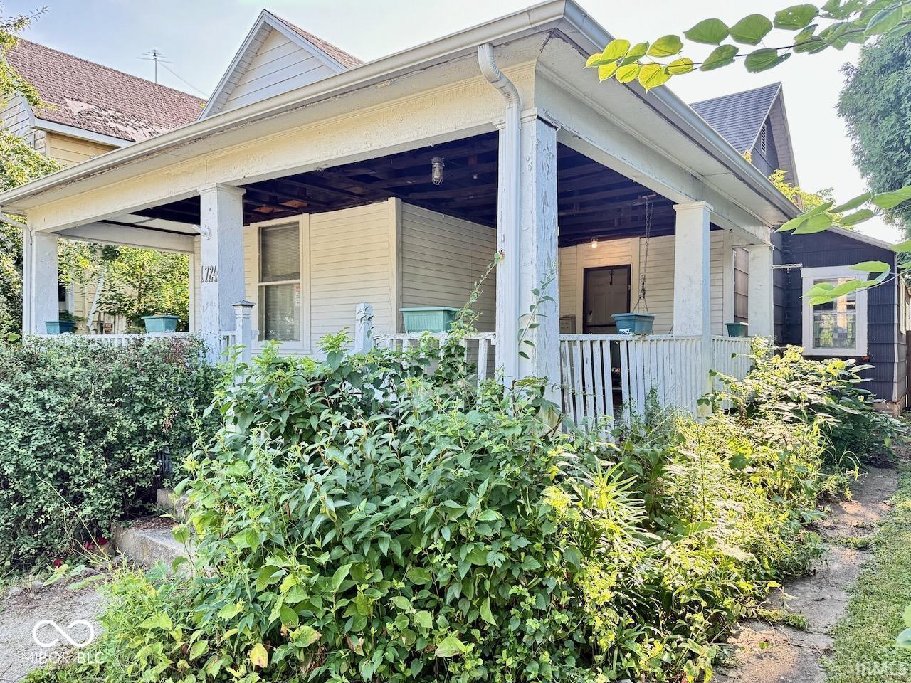 1724 S Elm Street