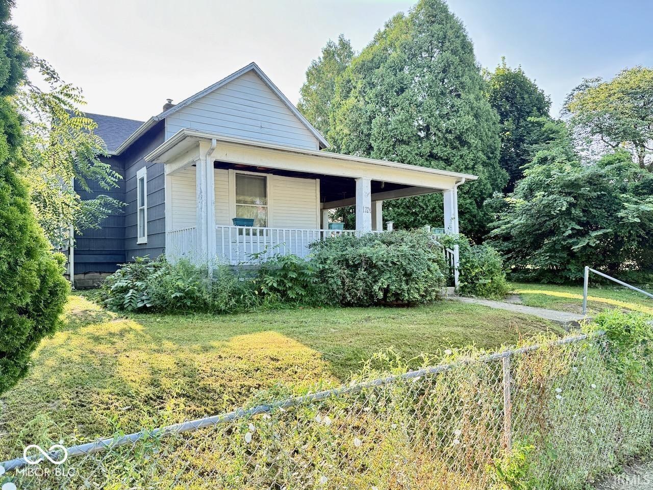 1724 S Elm Street