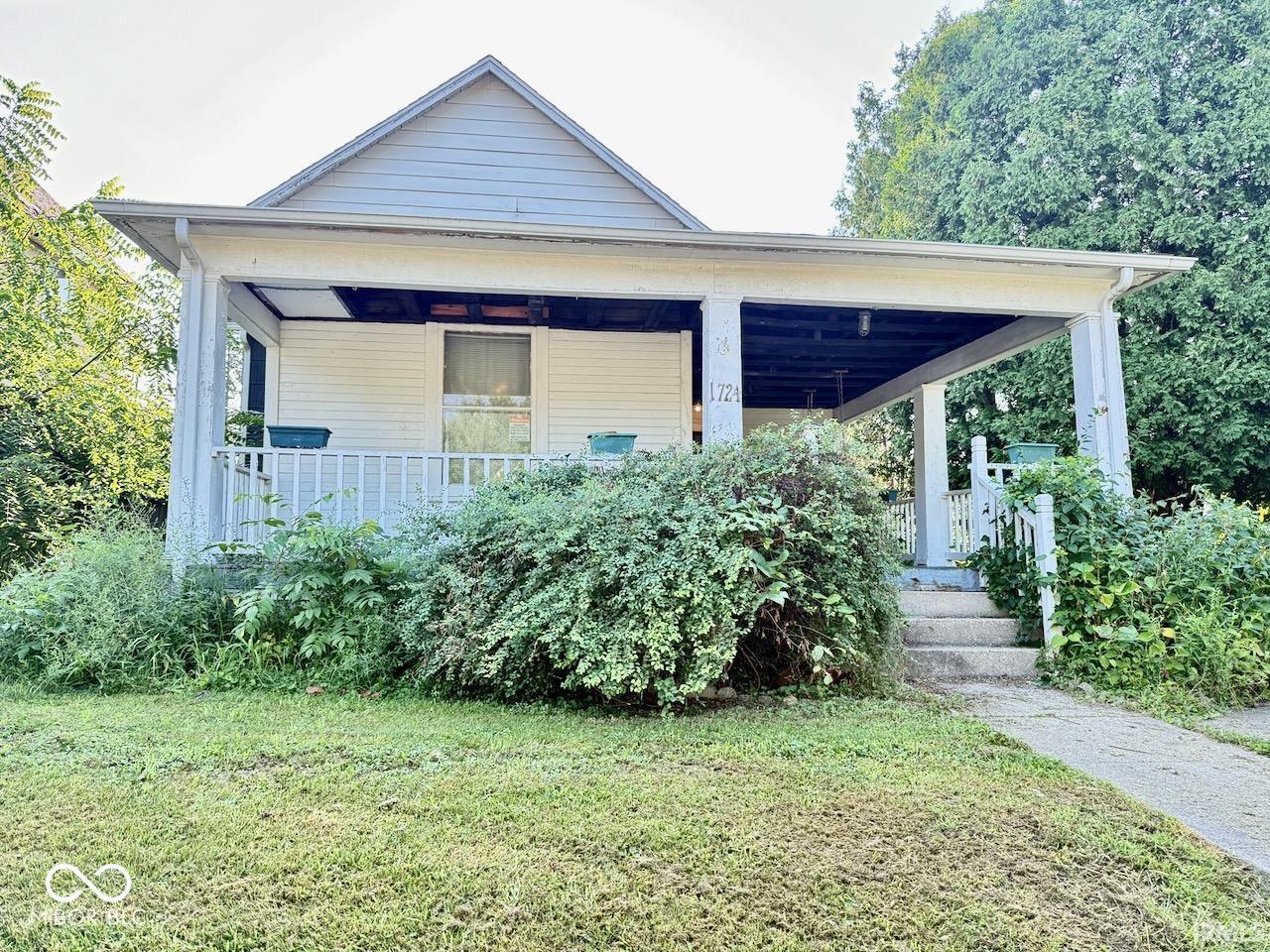1724 S Elm Street