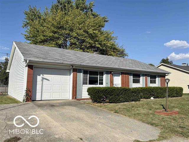 2704 W Brookfield Drive