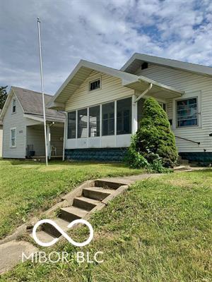 1317 W Memorial Drive