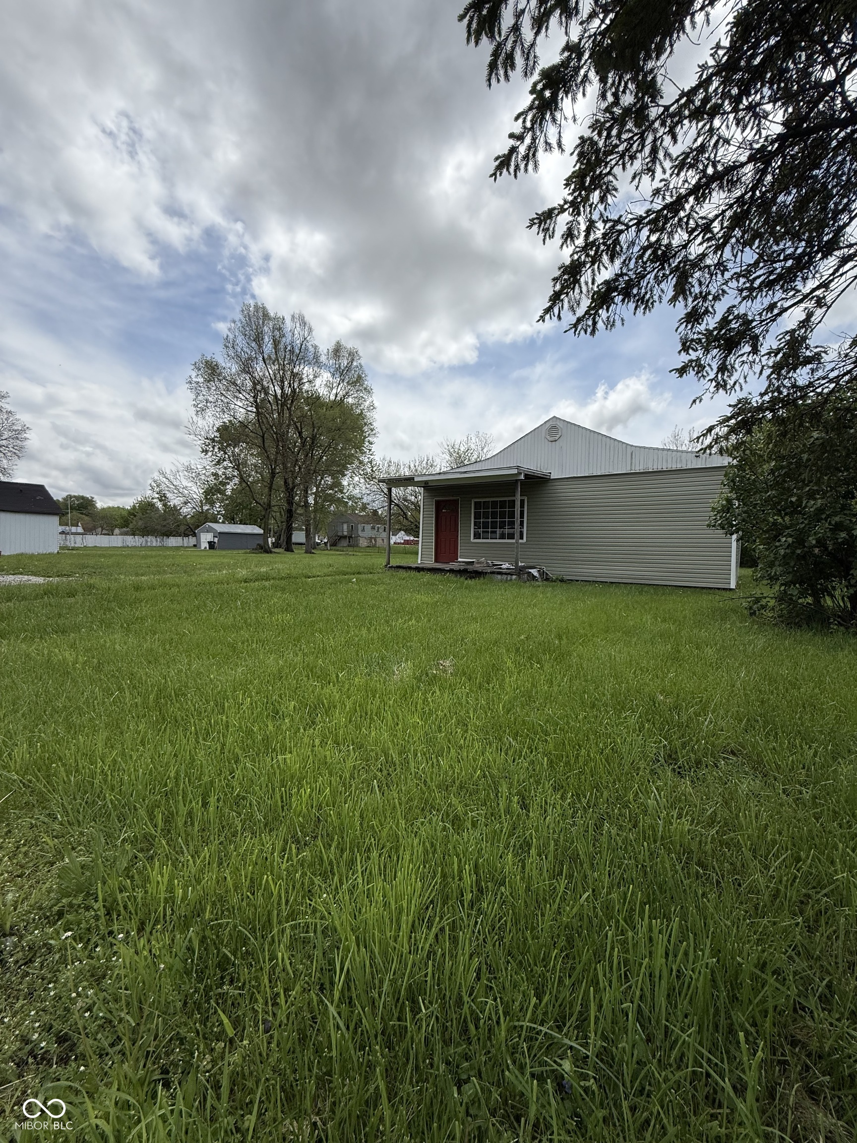 1503 E 20th Street