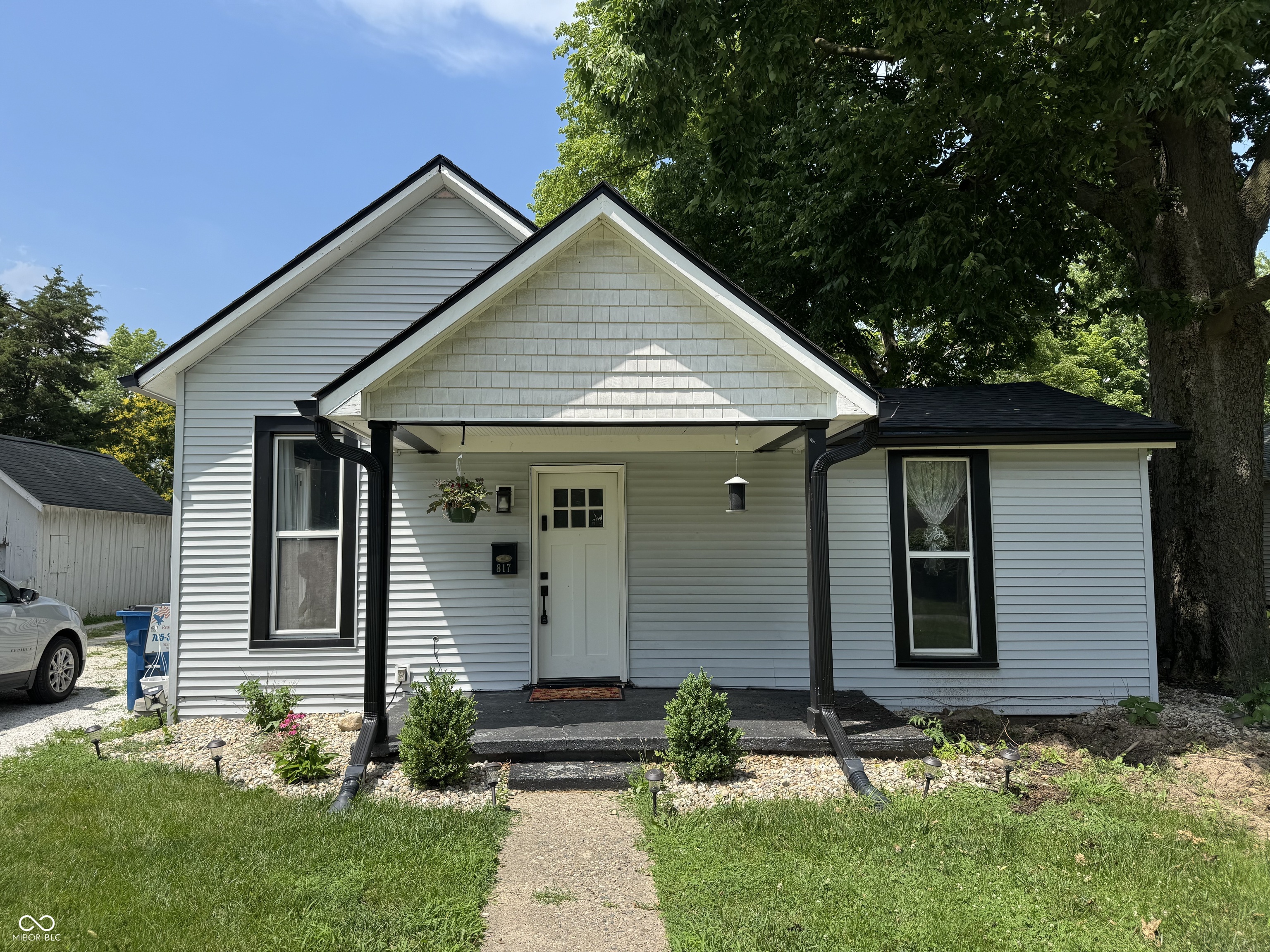 817 Pearl Street