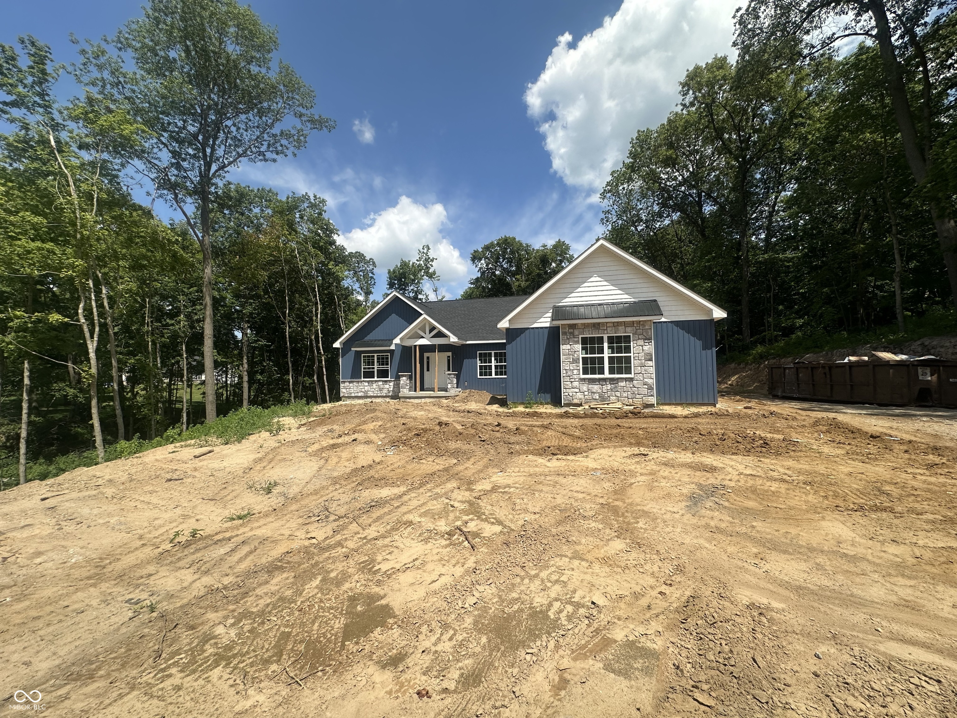 2552 W Grubb Lane