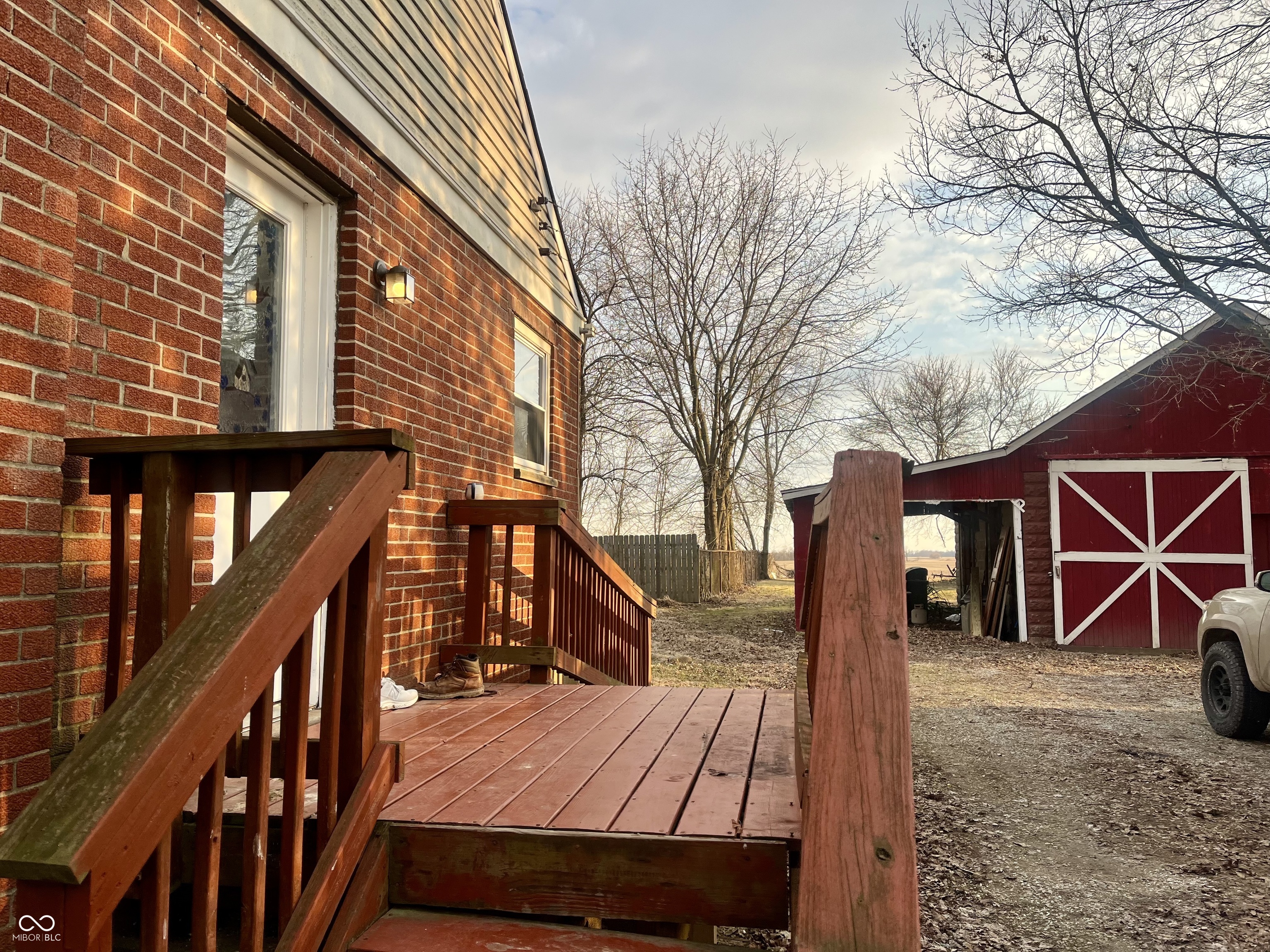 4048 State Road 252