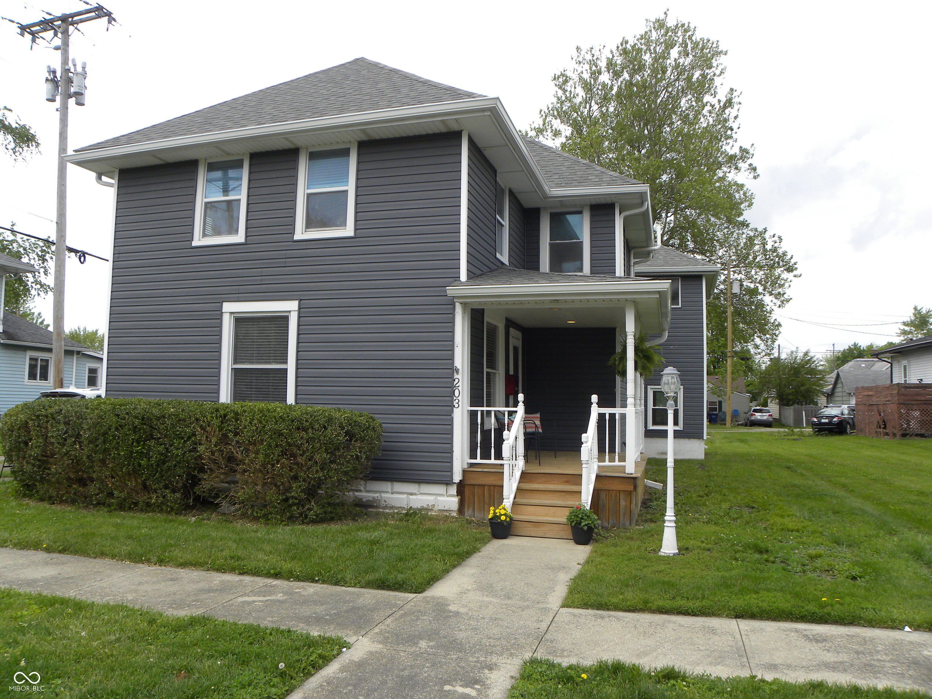 203 W 3rd Street