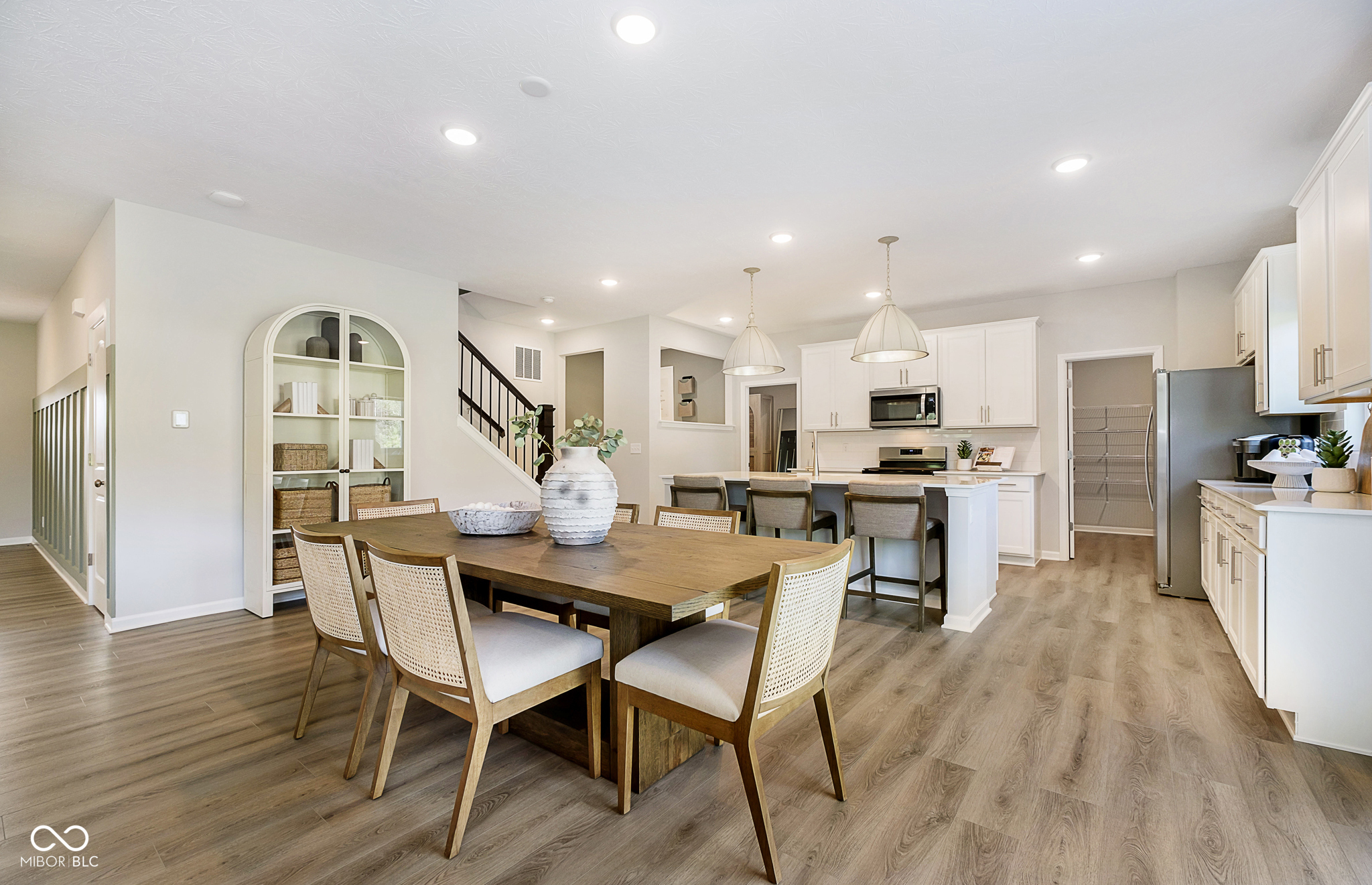 828 Cowley Drive