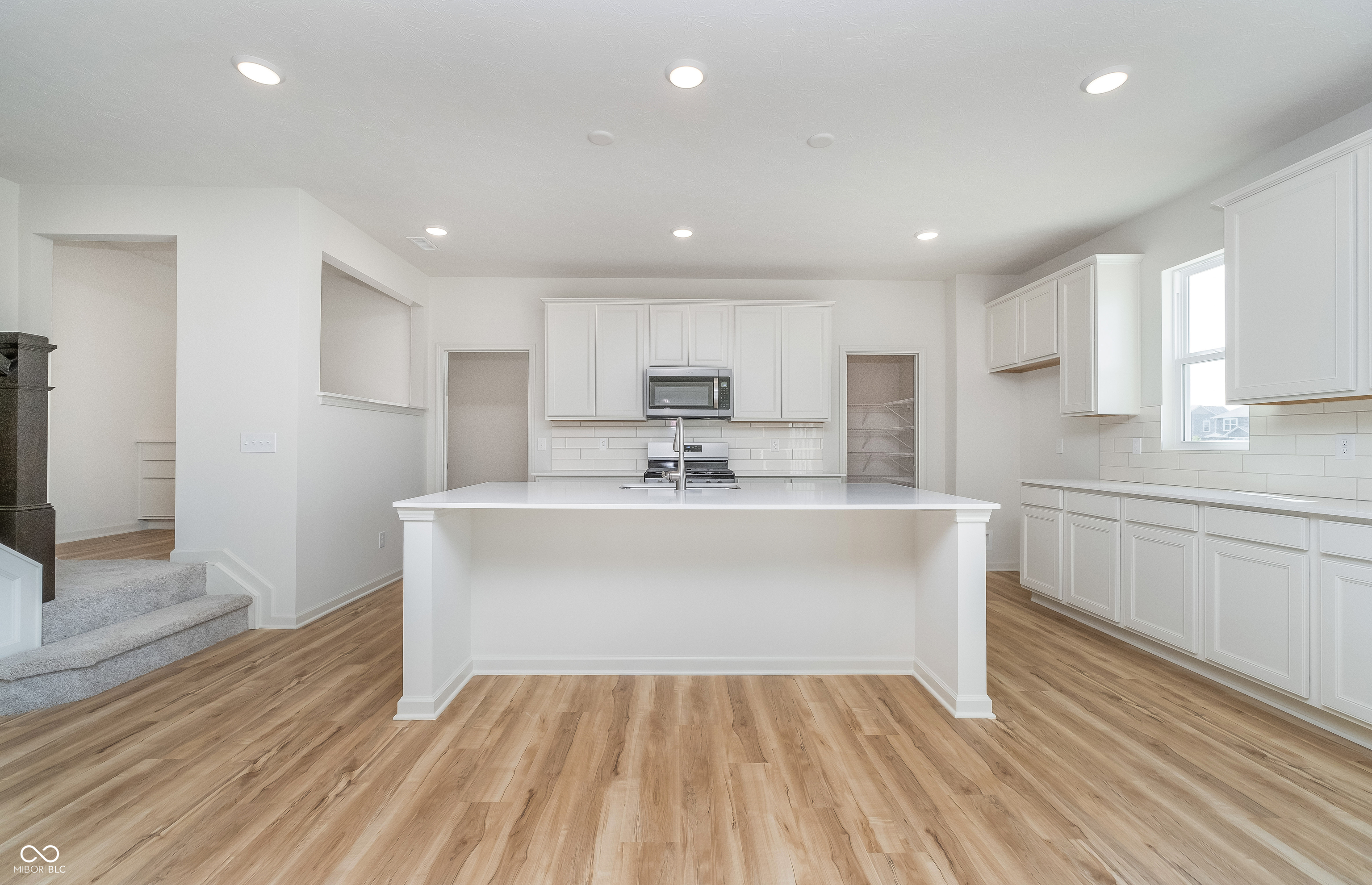 876 Cowley Drive