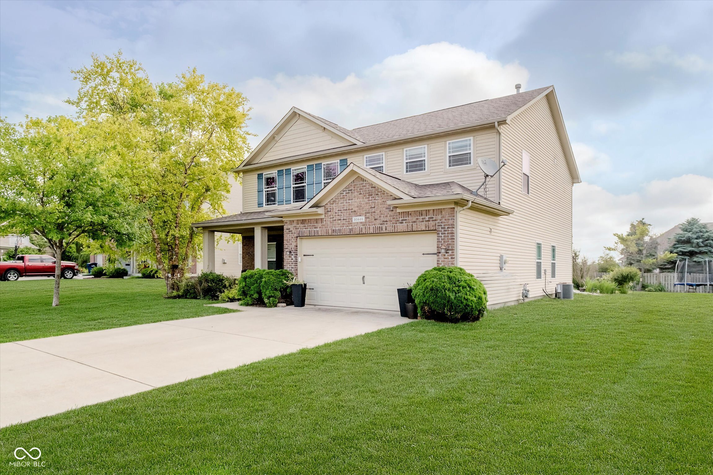 20846 Winding Lake E Drive