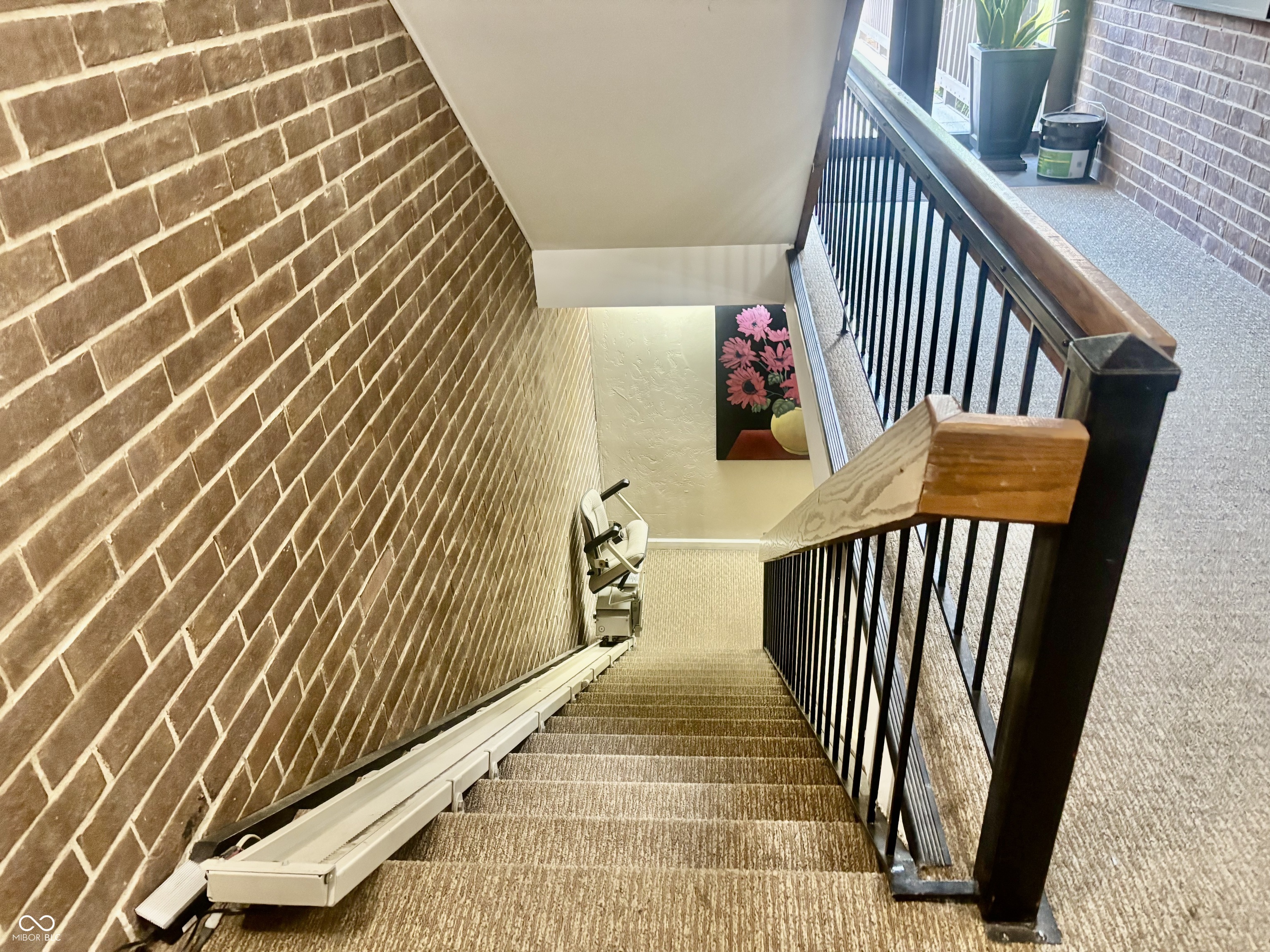 201 Bluff Circle
