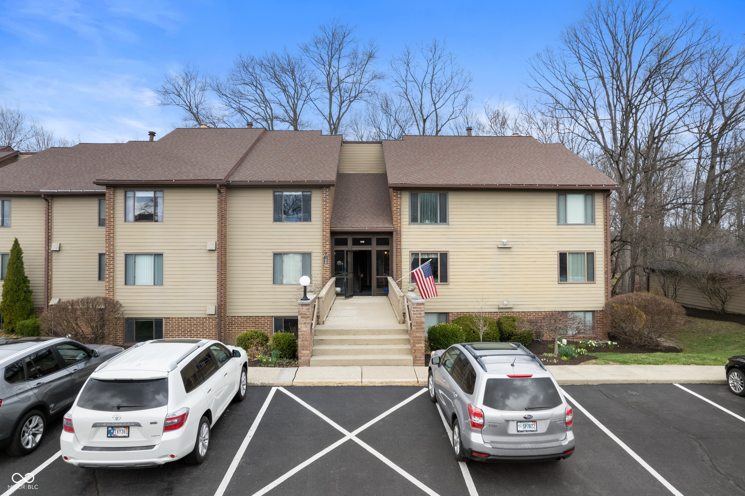 108 Knoll Court