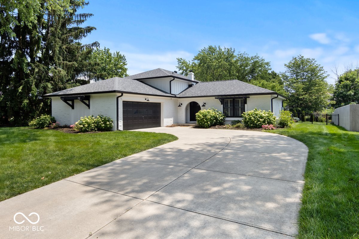 6180 Buttonwood Drive