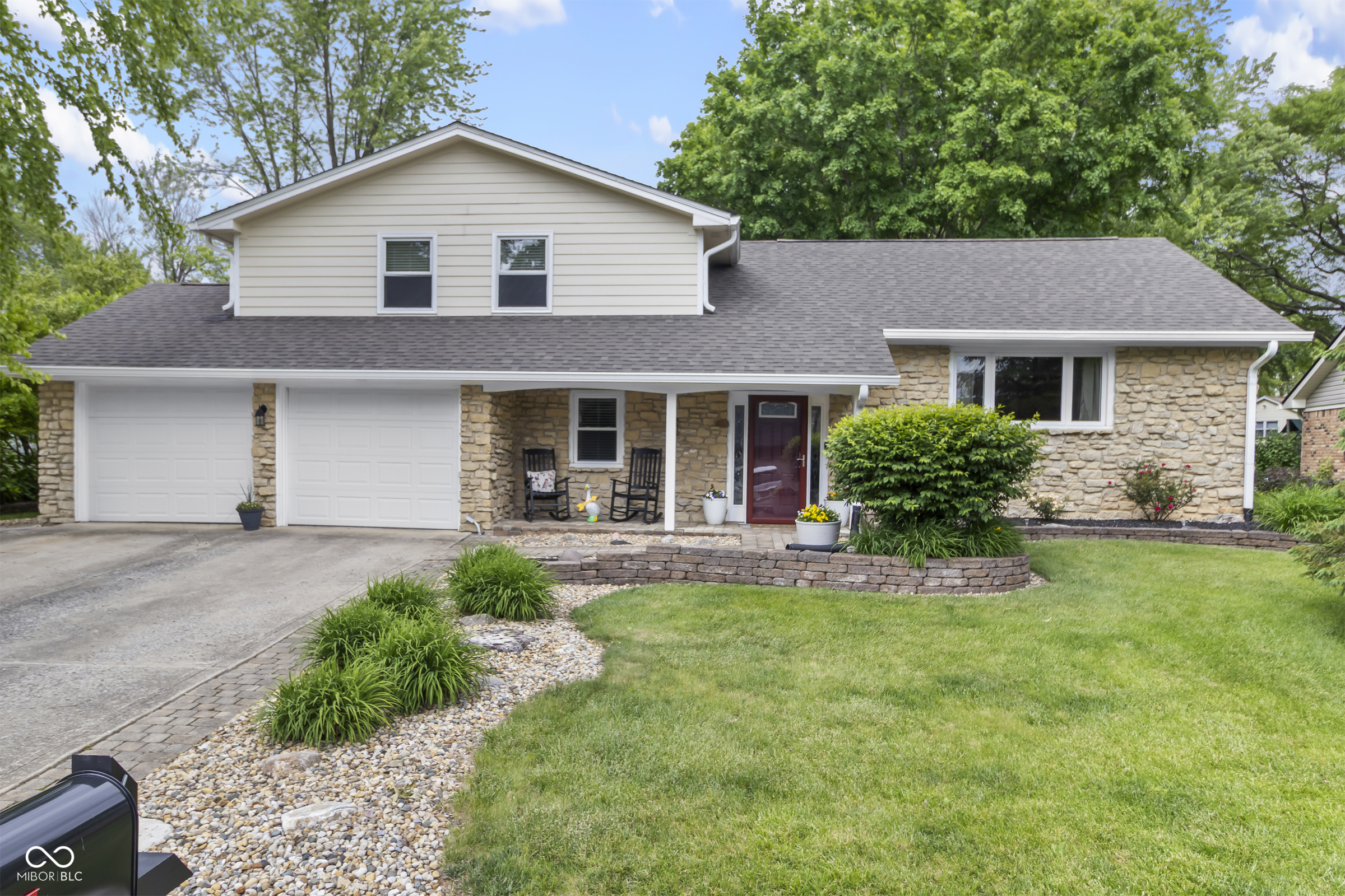 6288 Buttonwood Drive