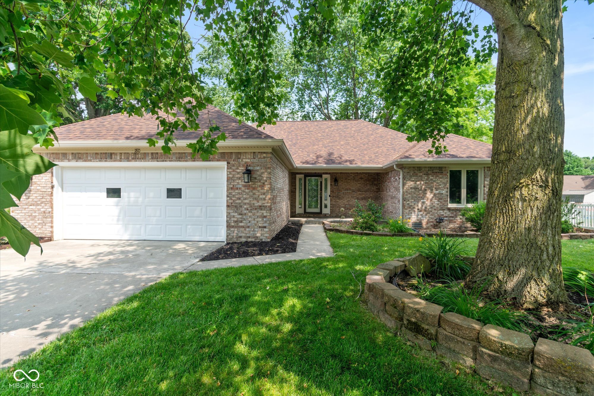 180 Hollowview Drive