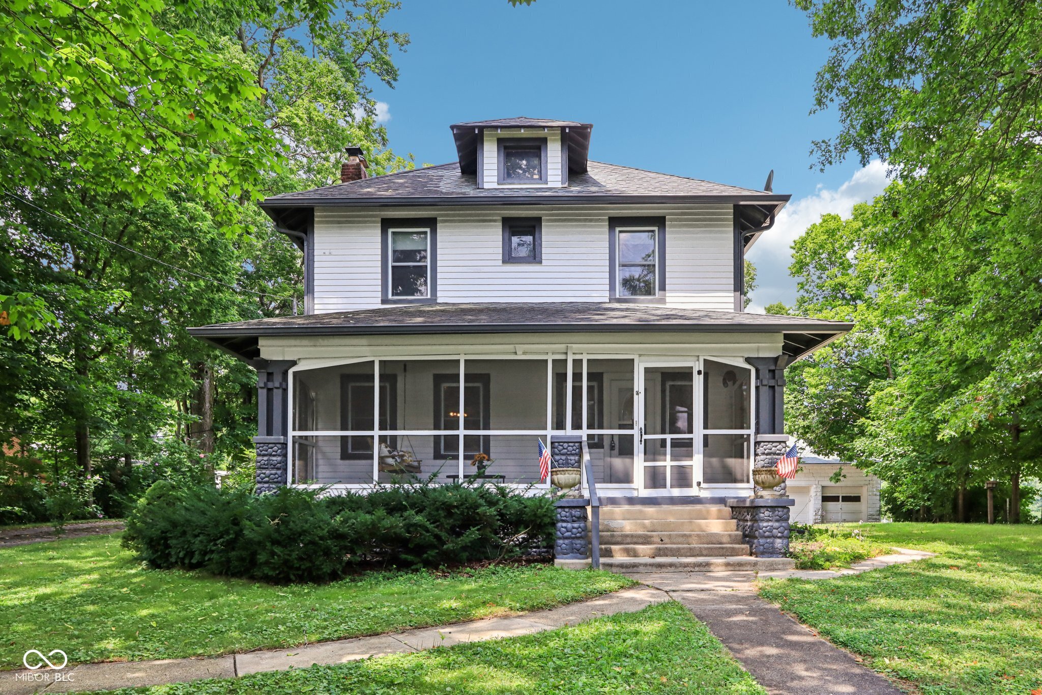 1185 N 10th Street