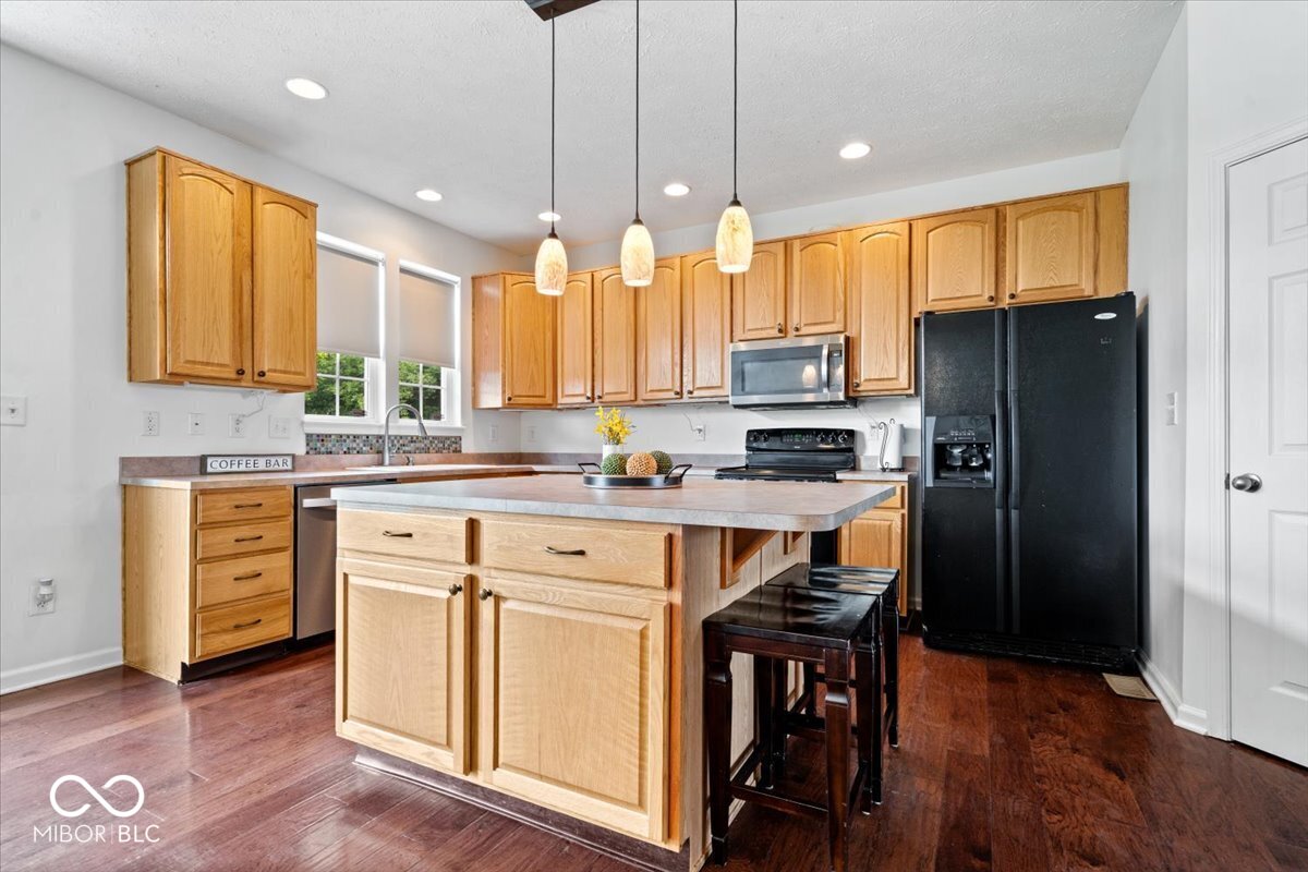 143 W Clear Lake Court