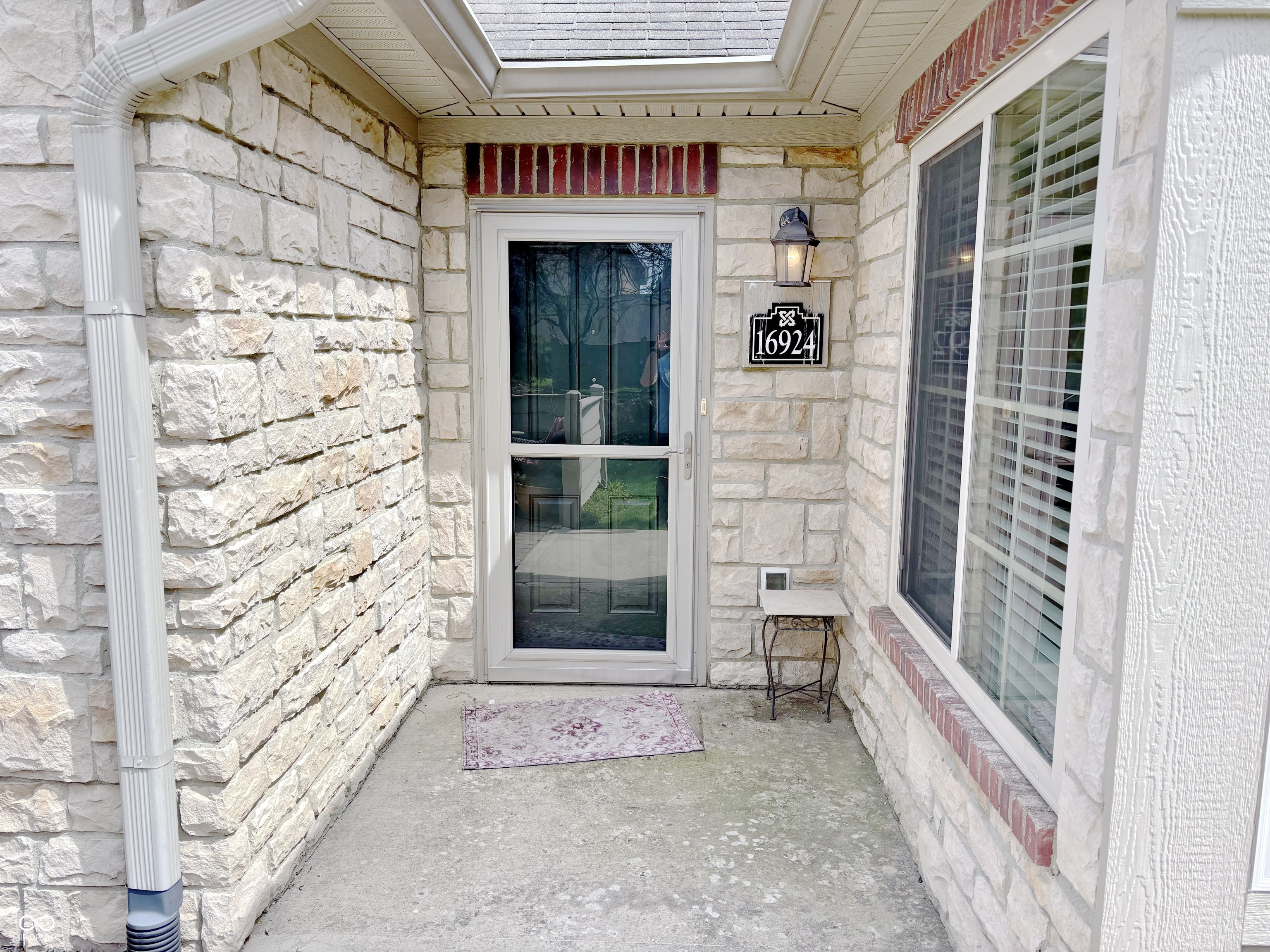 16924 Maple Springs Way