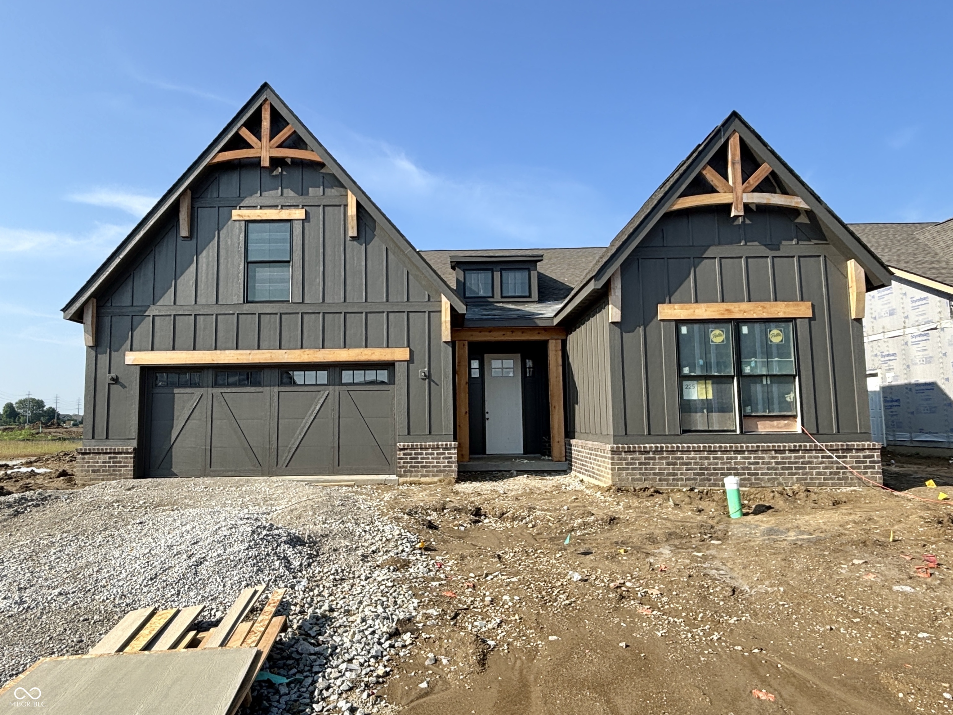 1463 Crosstie Circle