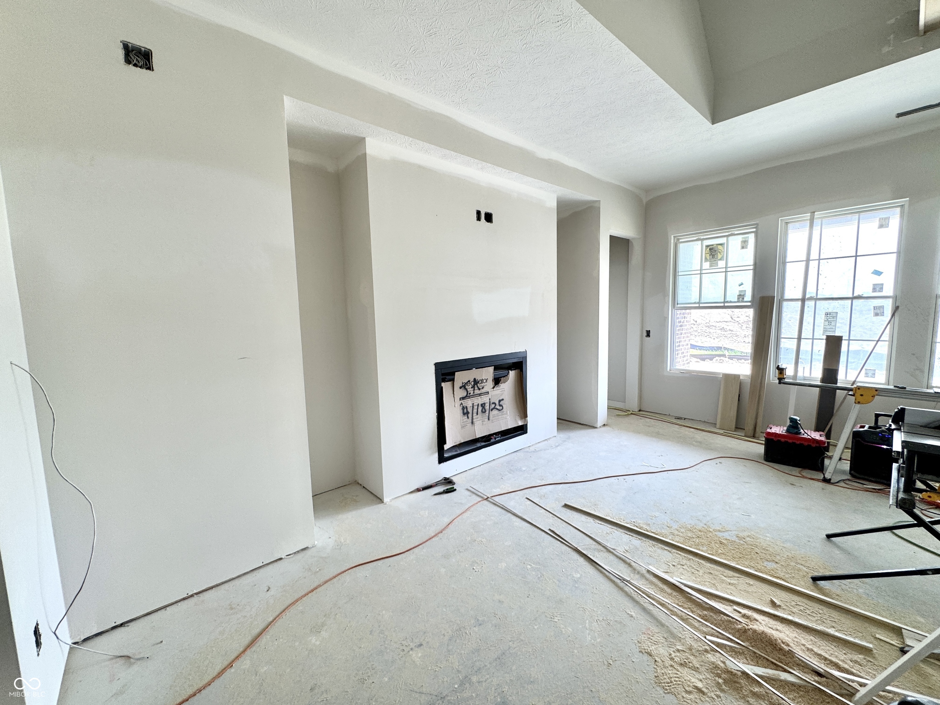 1463 Crosstie Circle