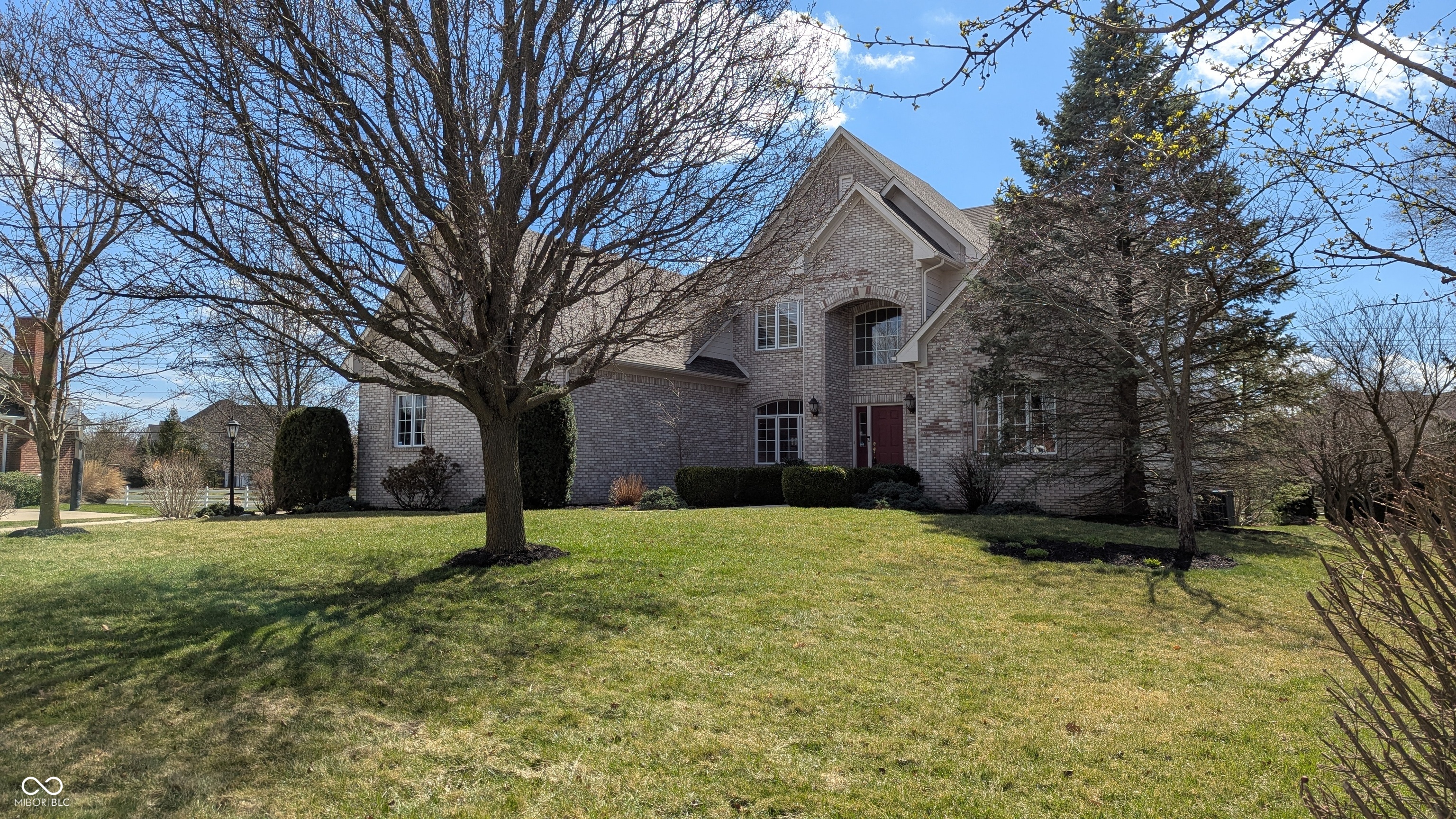 452 Twin Oaks Drive