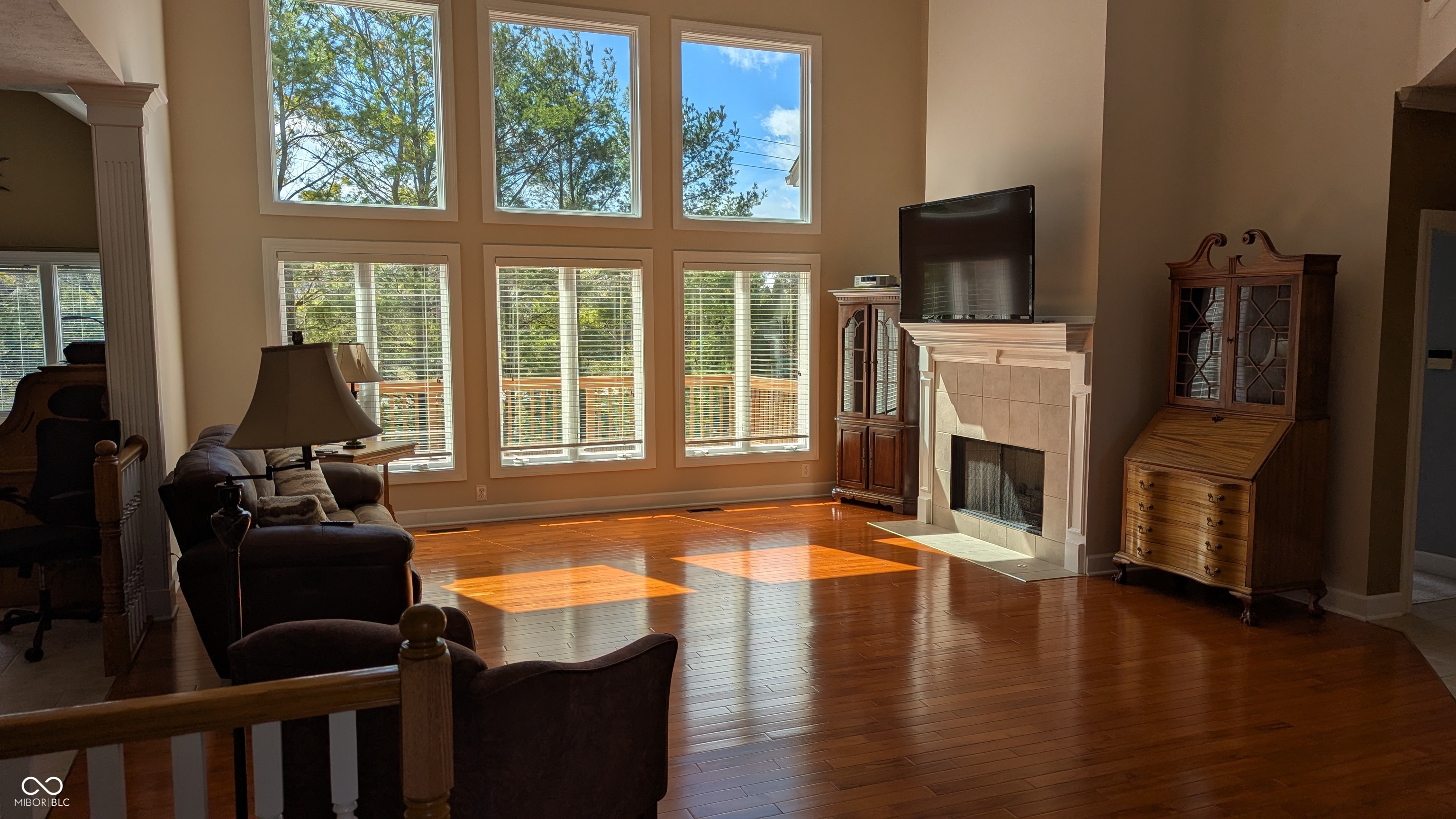 452 Twin Oaks Drive