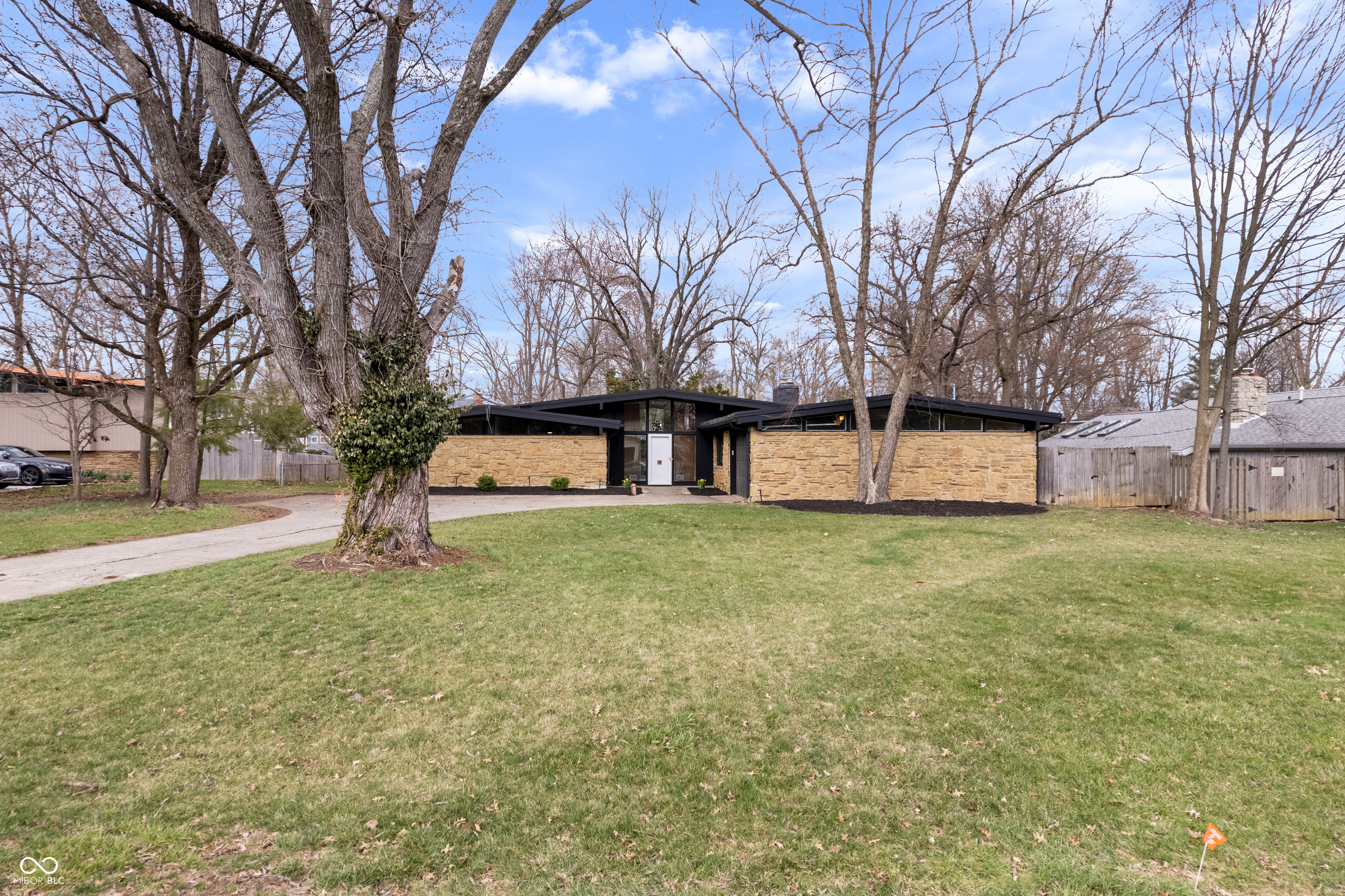 24 Thornhurst Drive
