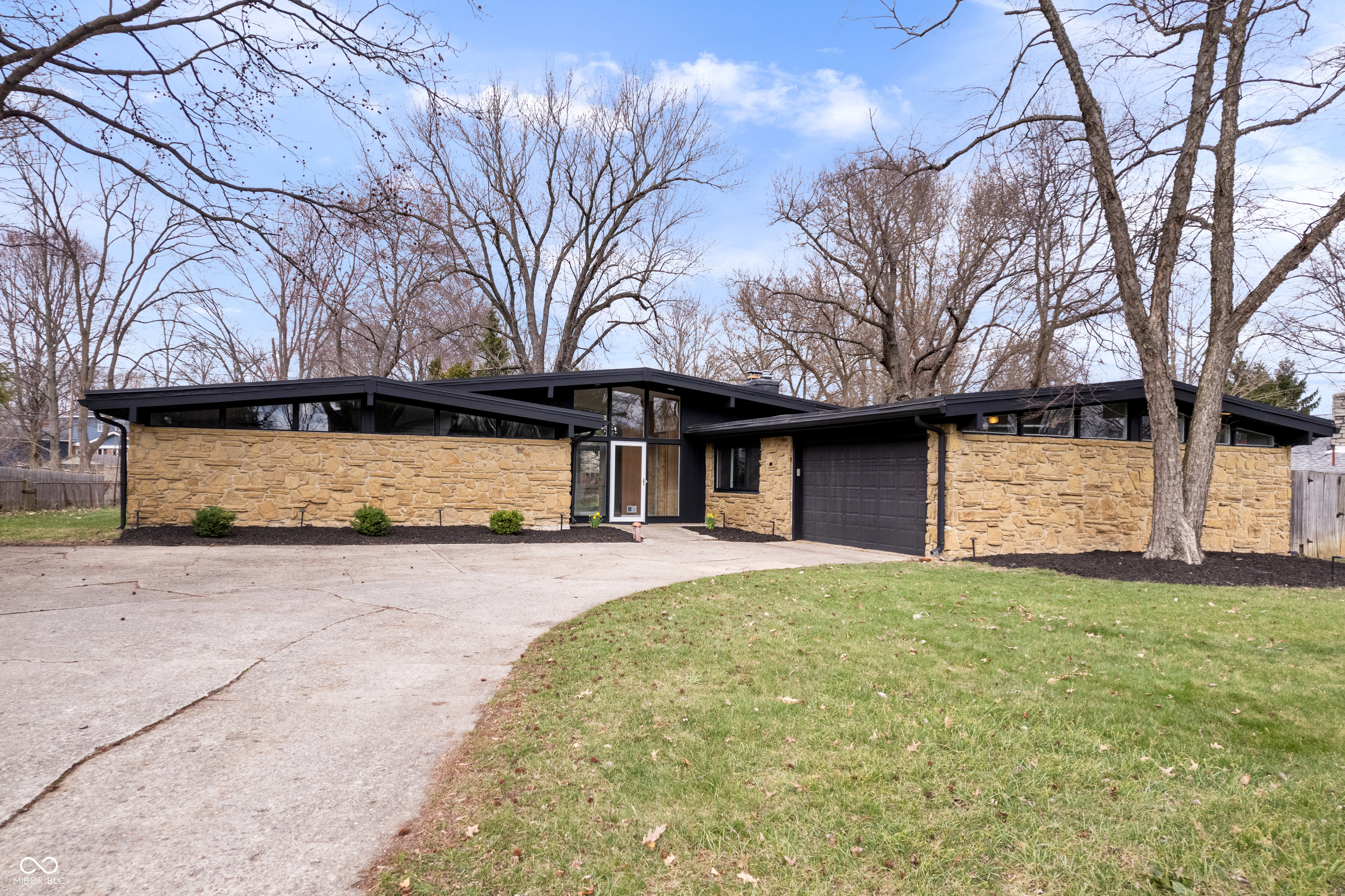 24 Thornhurst Drive