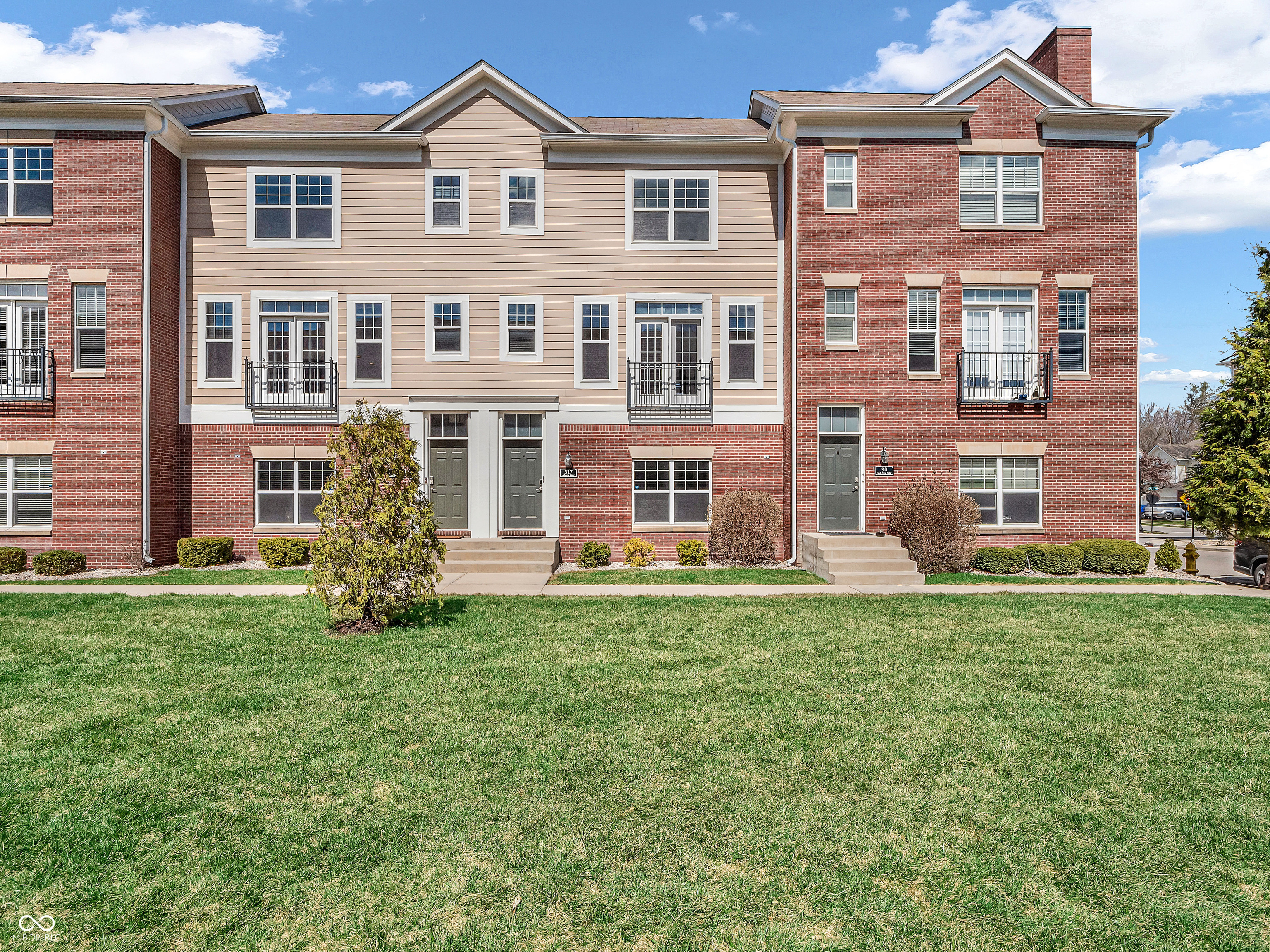 317 Alden Way