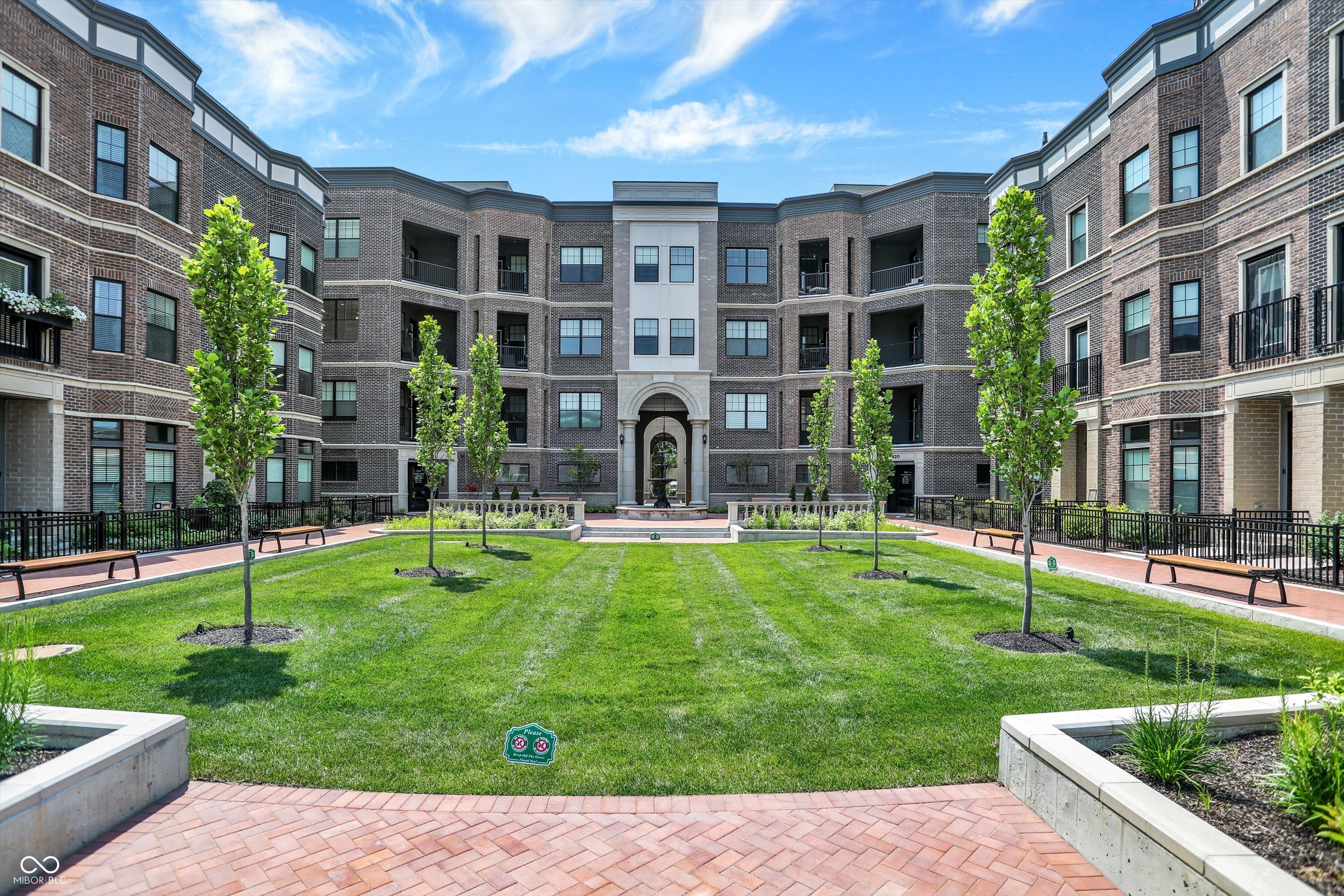 920 Veterans Way