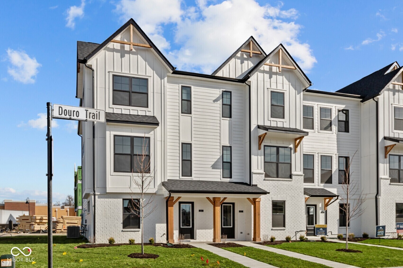 4140 Douro Trail