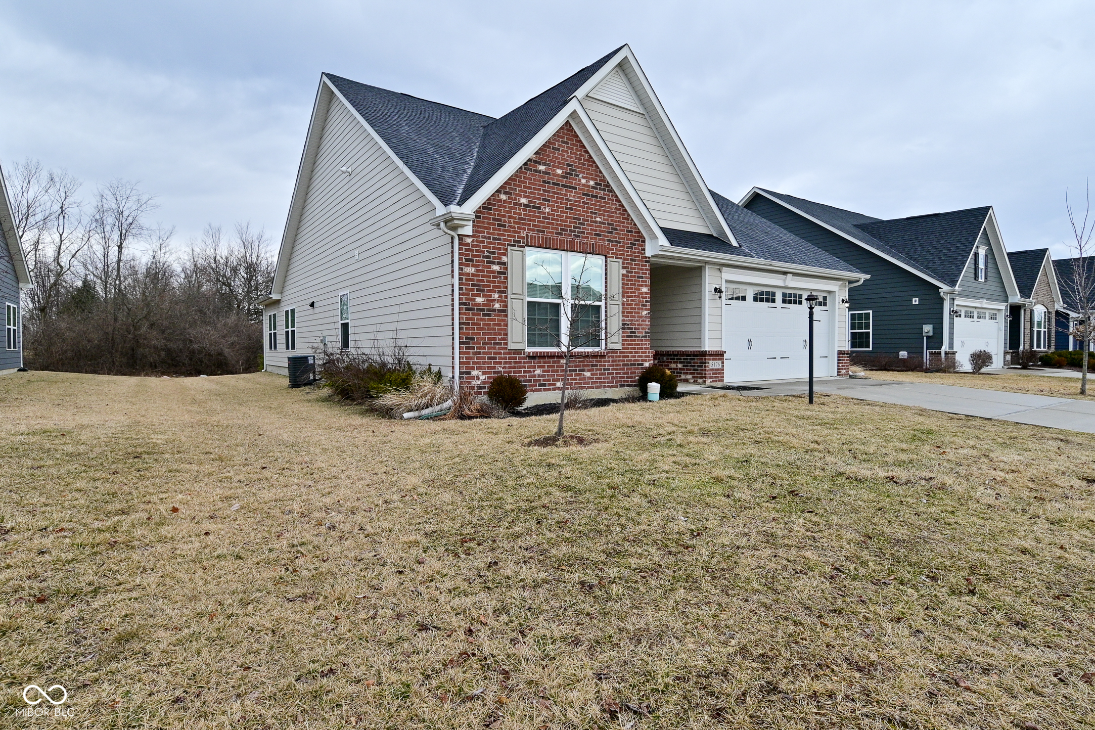 5176 Green Valley Lane