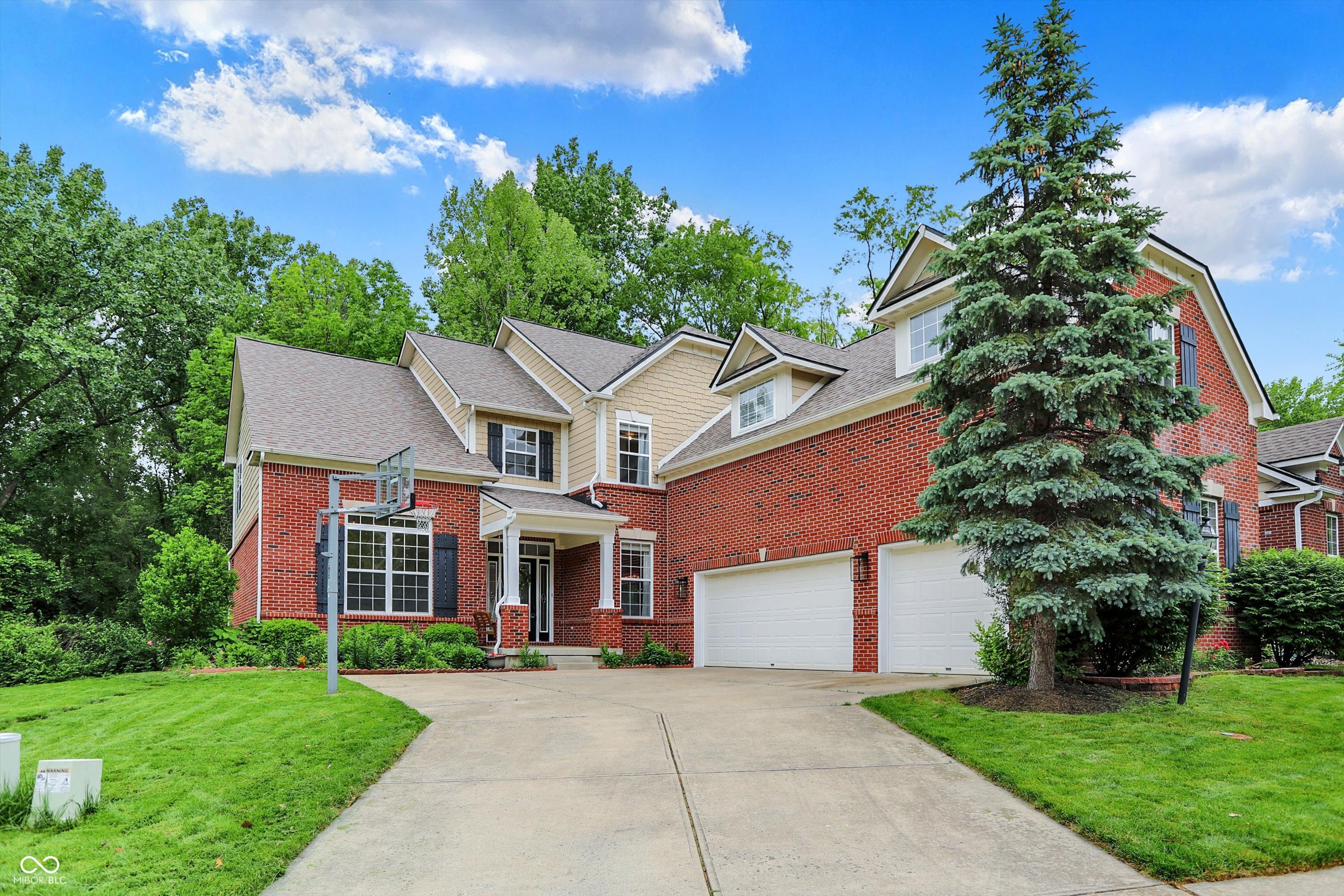 2592 Highmount Court