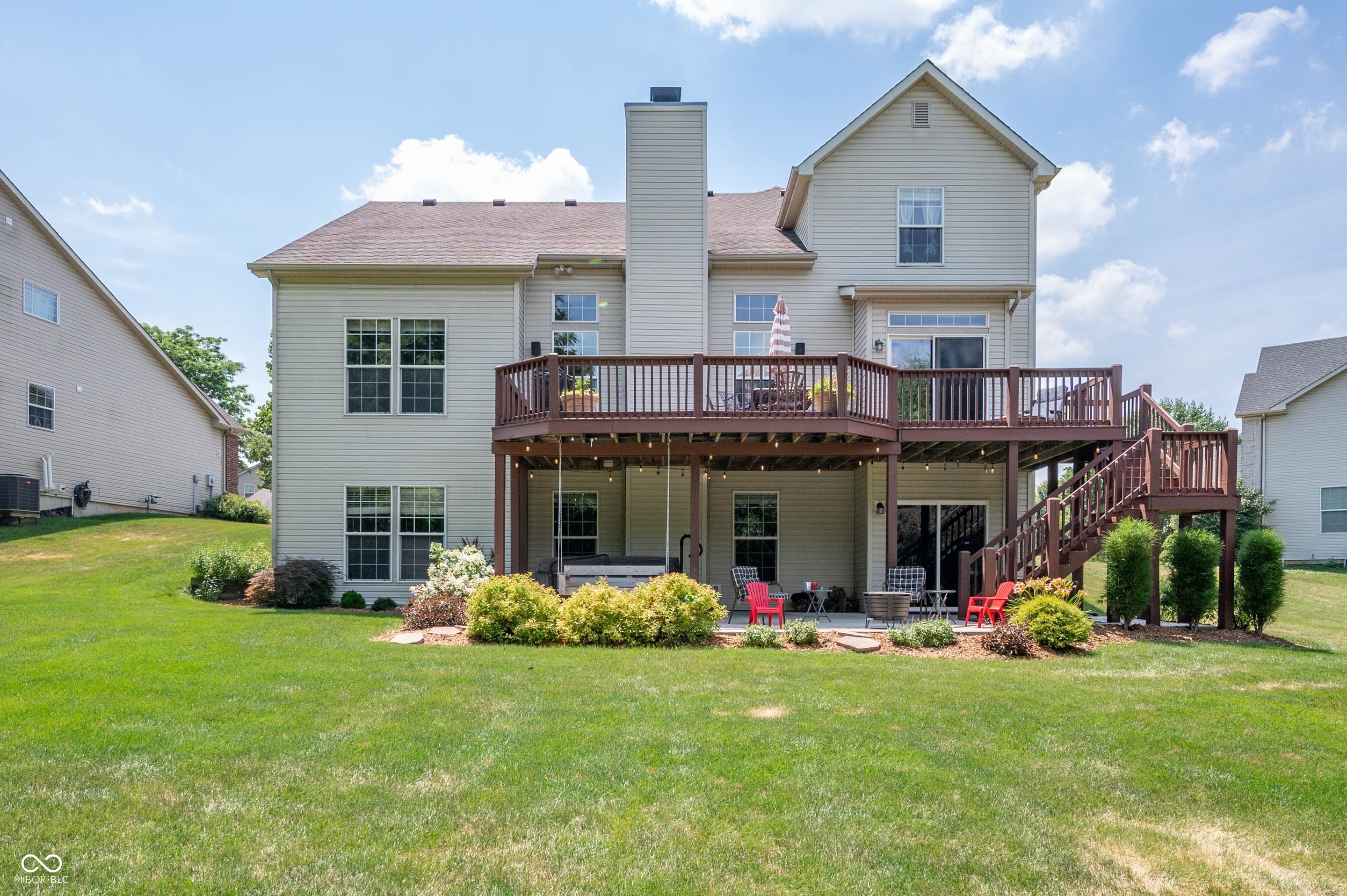 5794 Aquamarine Drive