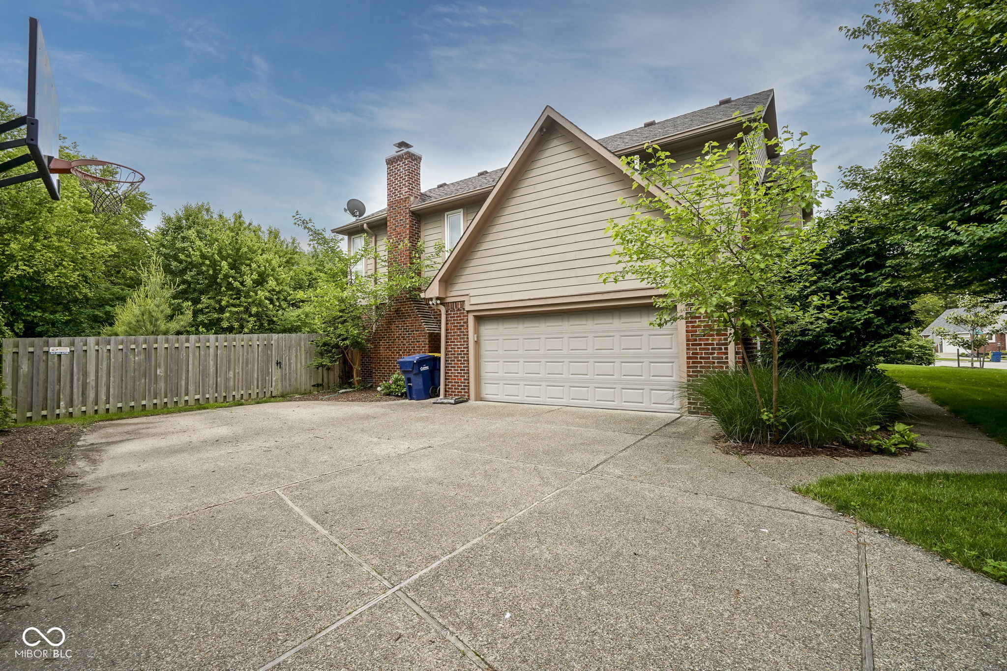 4949 Jennings Drive