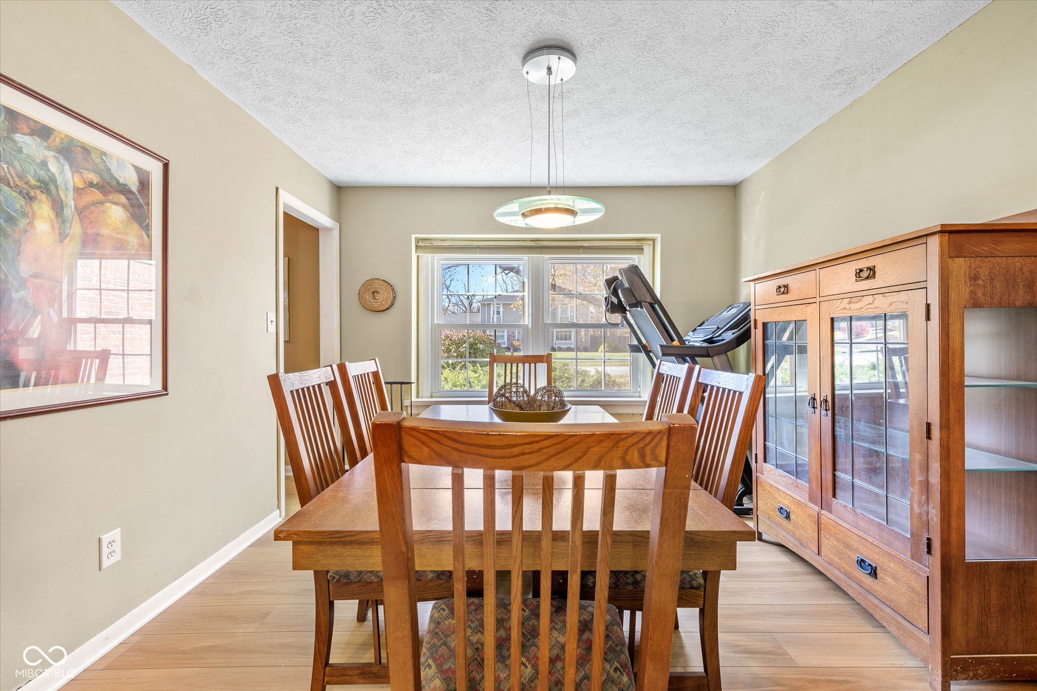595 Hawthorne Drive