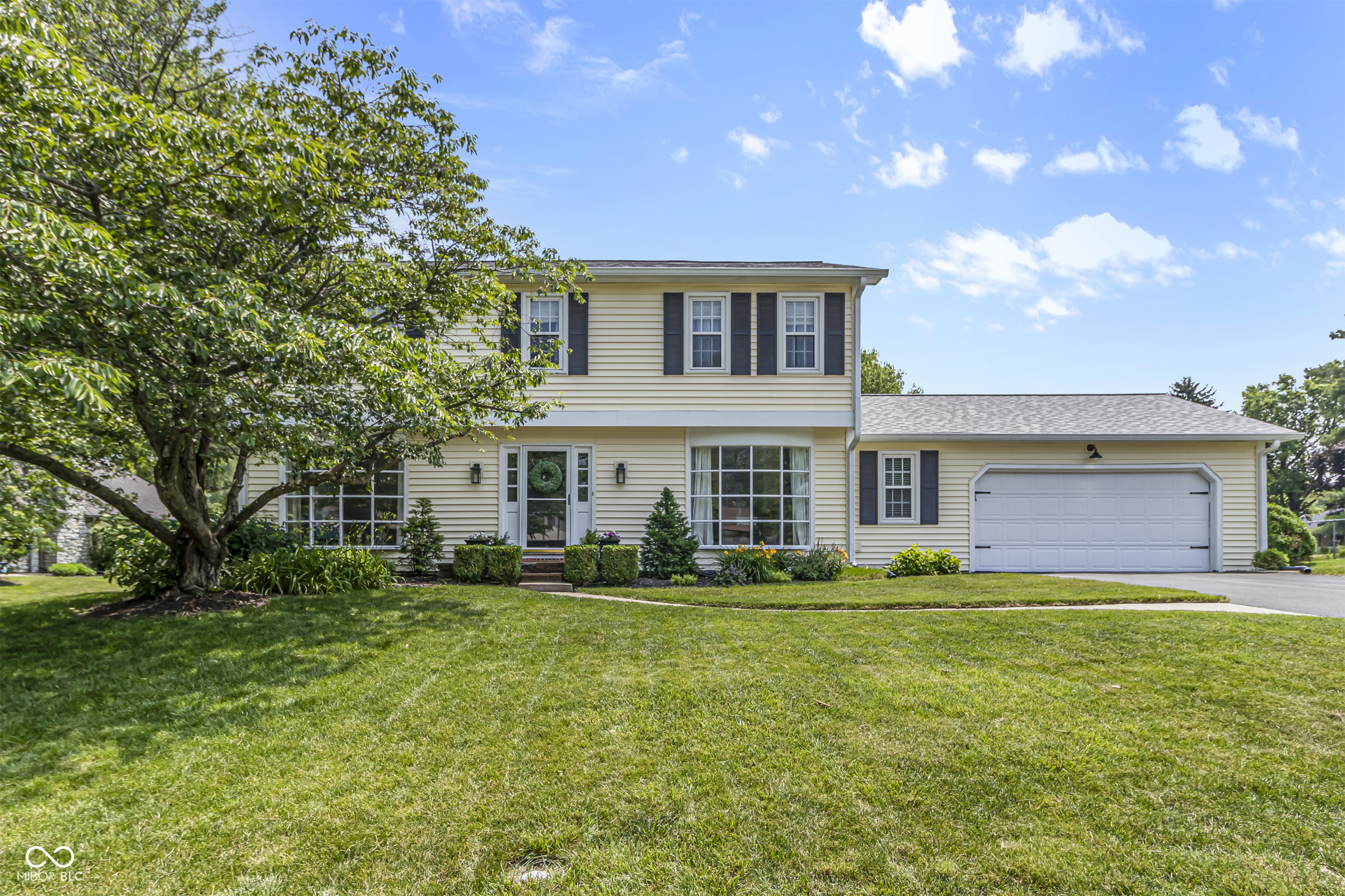 321 4th E Court