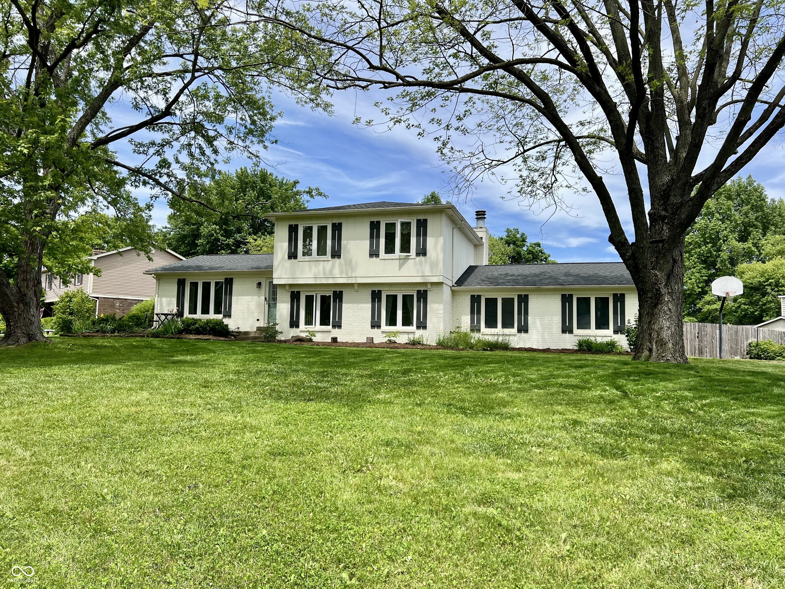 377 4th E Court