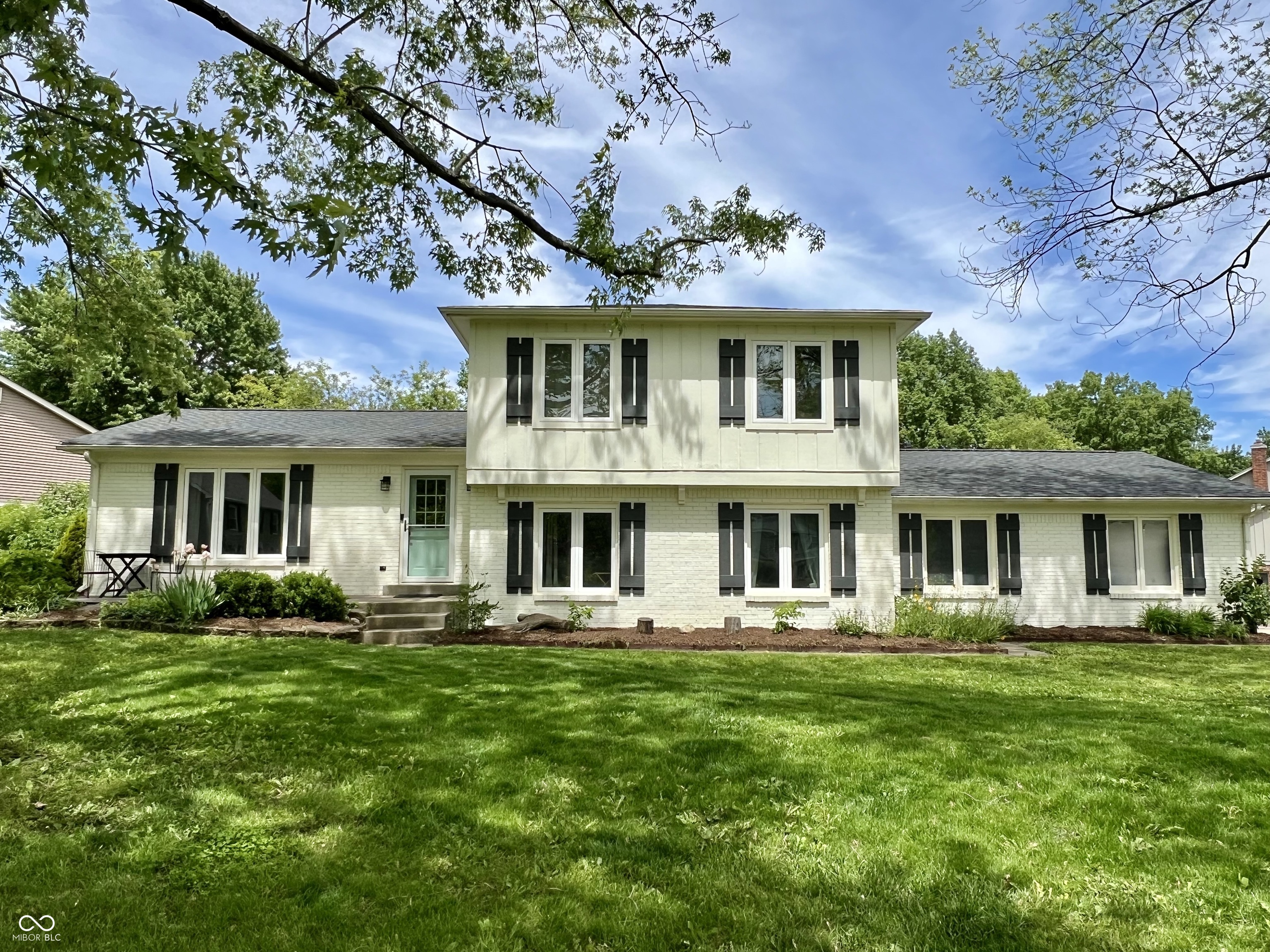 377 4th E Court