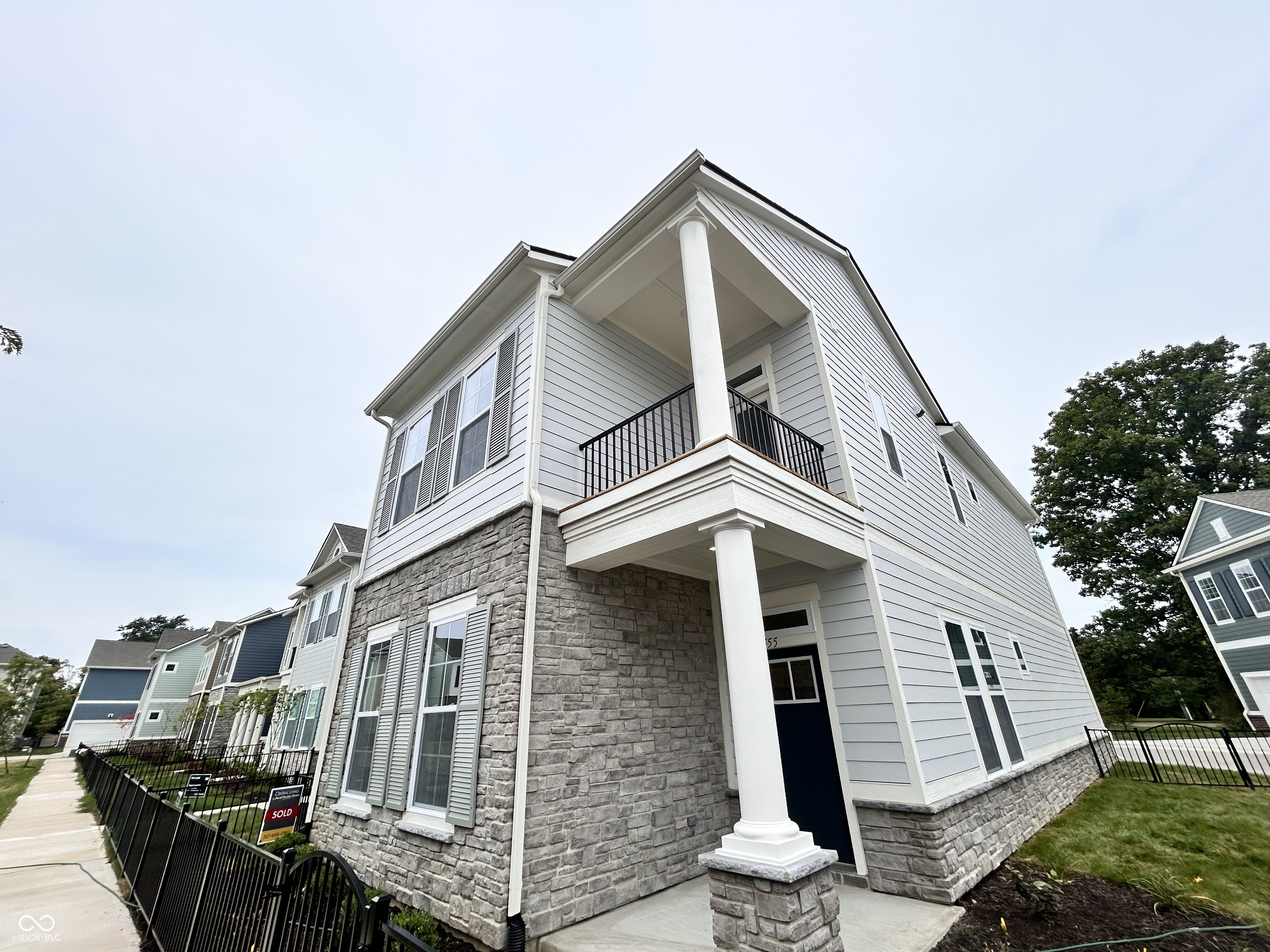 555 Gilder Drive