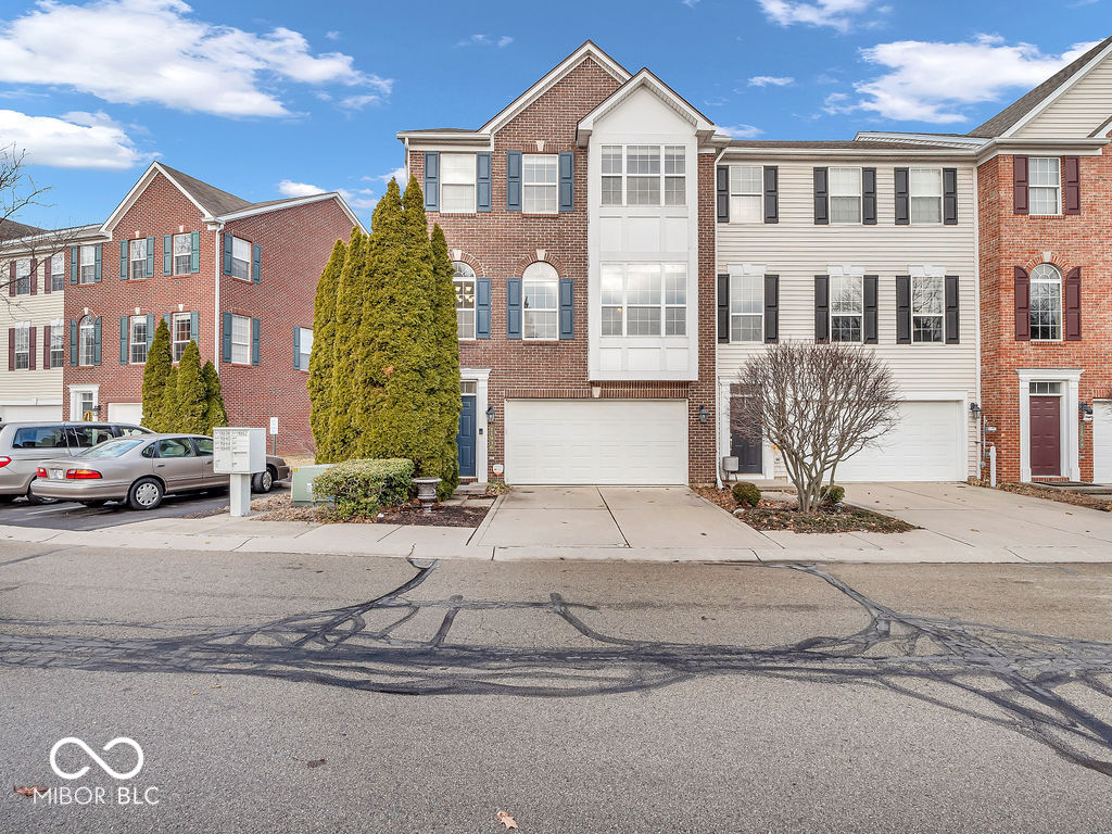 11936 Esty Way